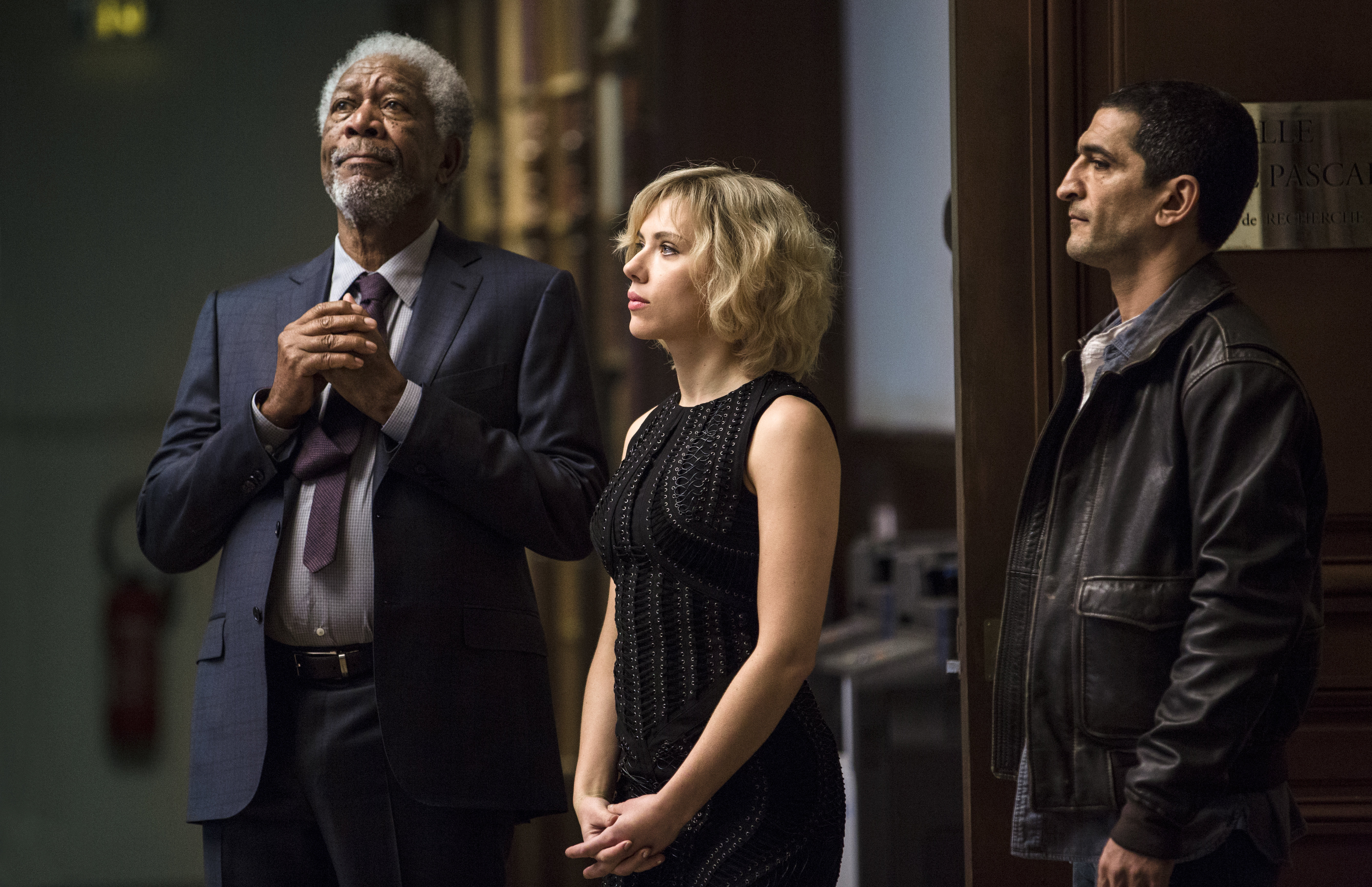 Morgan Freeman, Scarlett Johansson, and unknown man HD Wallpaper