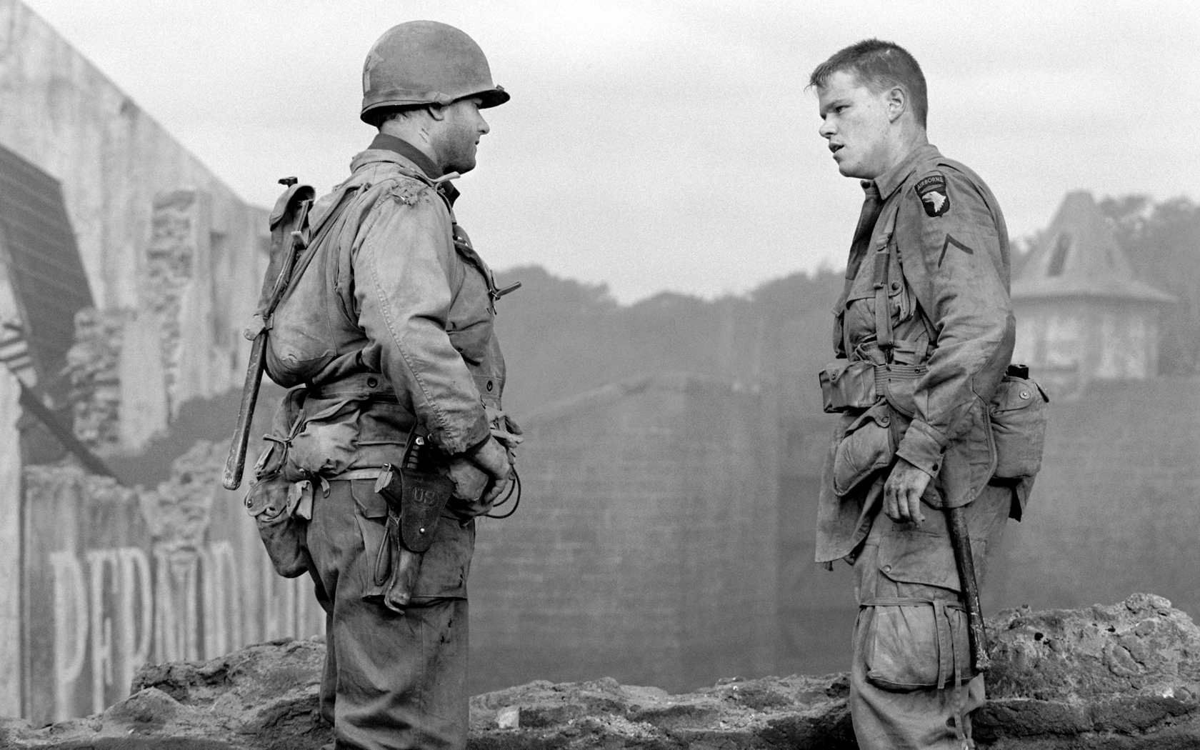 Soldiers from Band of Brothers talking HD Wallpaper