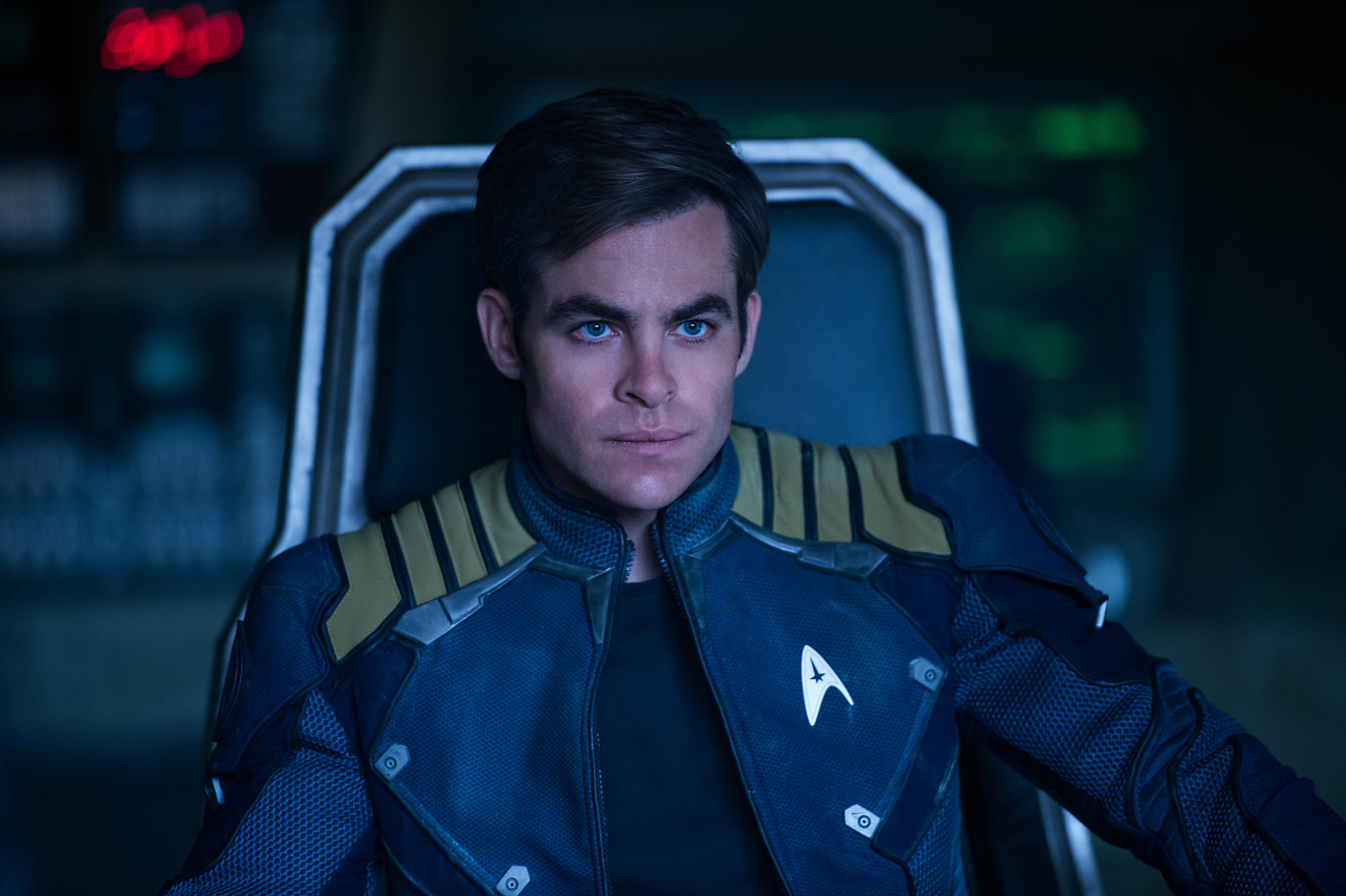 Chris Pine as Captain Kirk in Star Trek HD Wallpaper