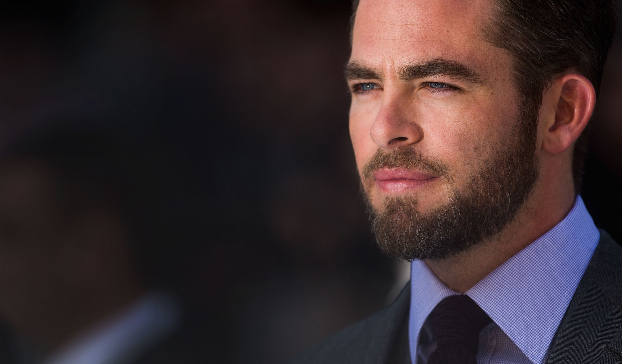 Chris Pine HD Wallpaper