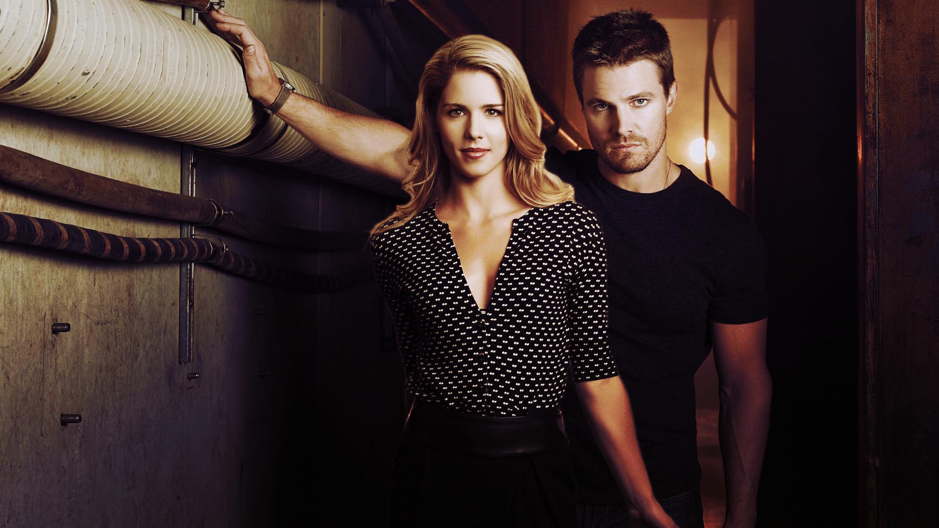 Felicity Smoak and Oliver Queen from Arrow HD Wallpaper