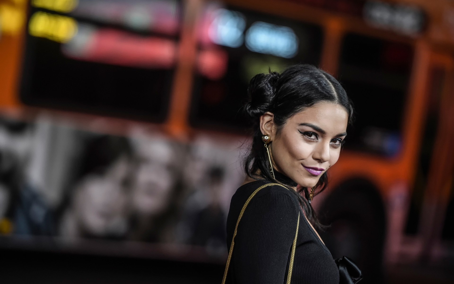 Vanessa Hudgens at an event HD Wallpaper