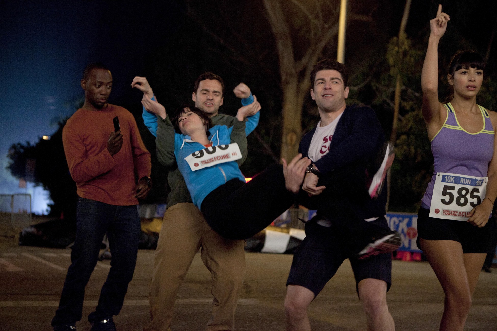 Lamorne Morris and friends at a 10K run HD Wallpaper