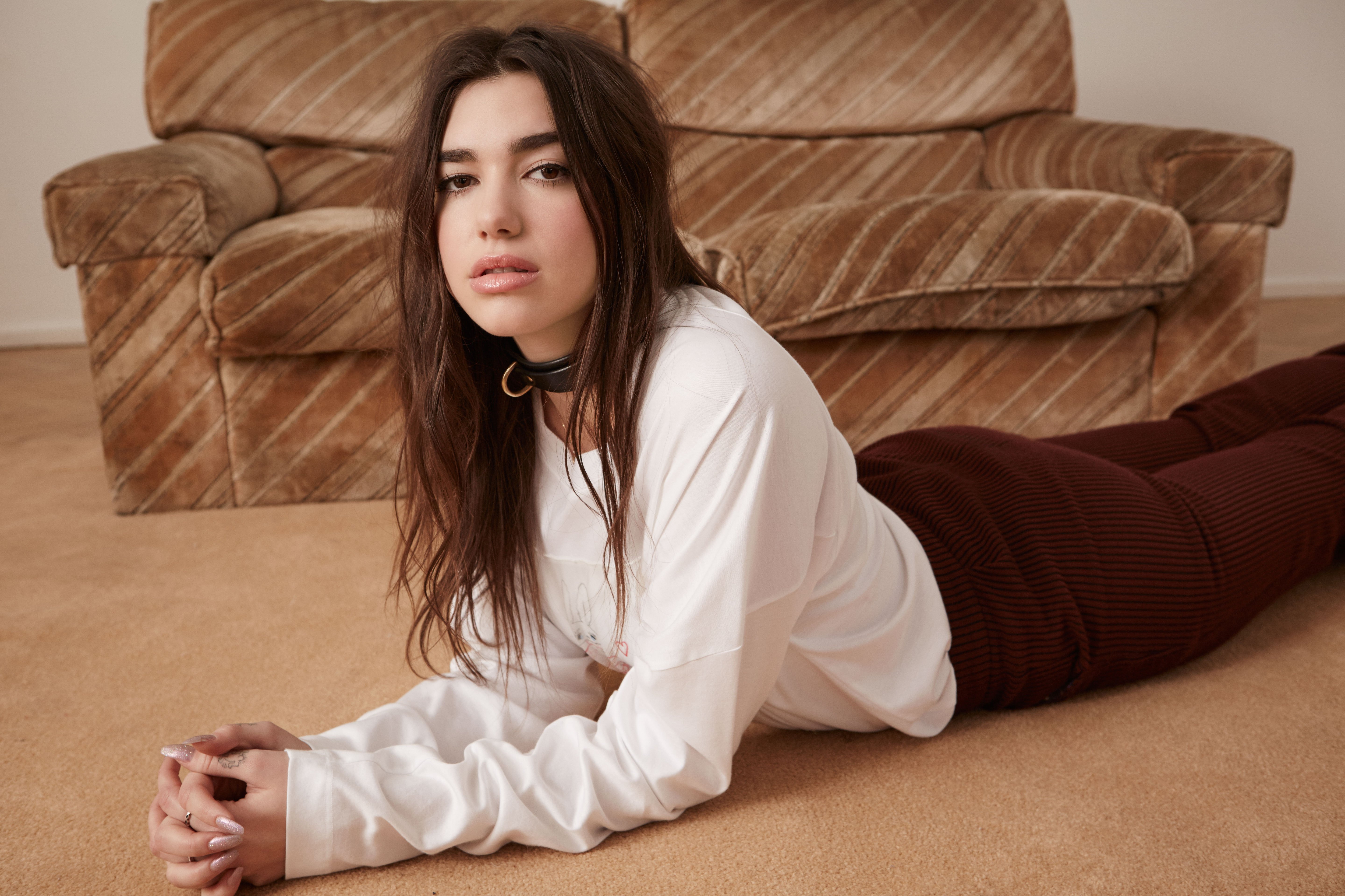 Dua Lipa HD Wallpaper