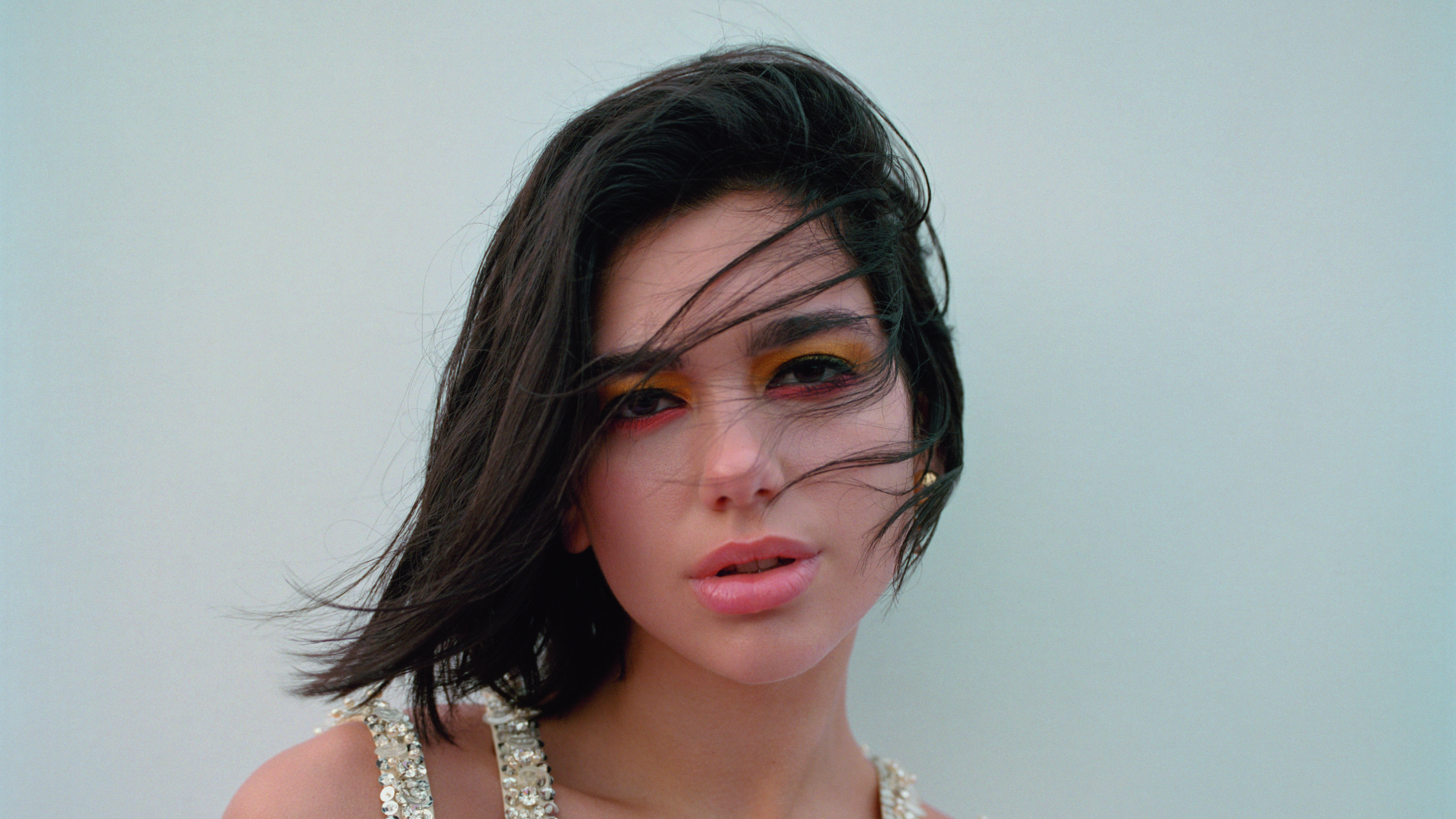Dua Lipa HD Wallpaper