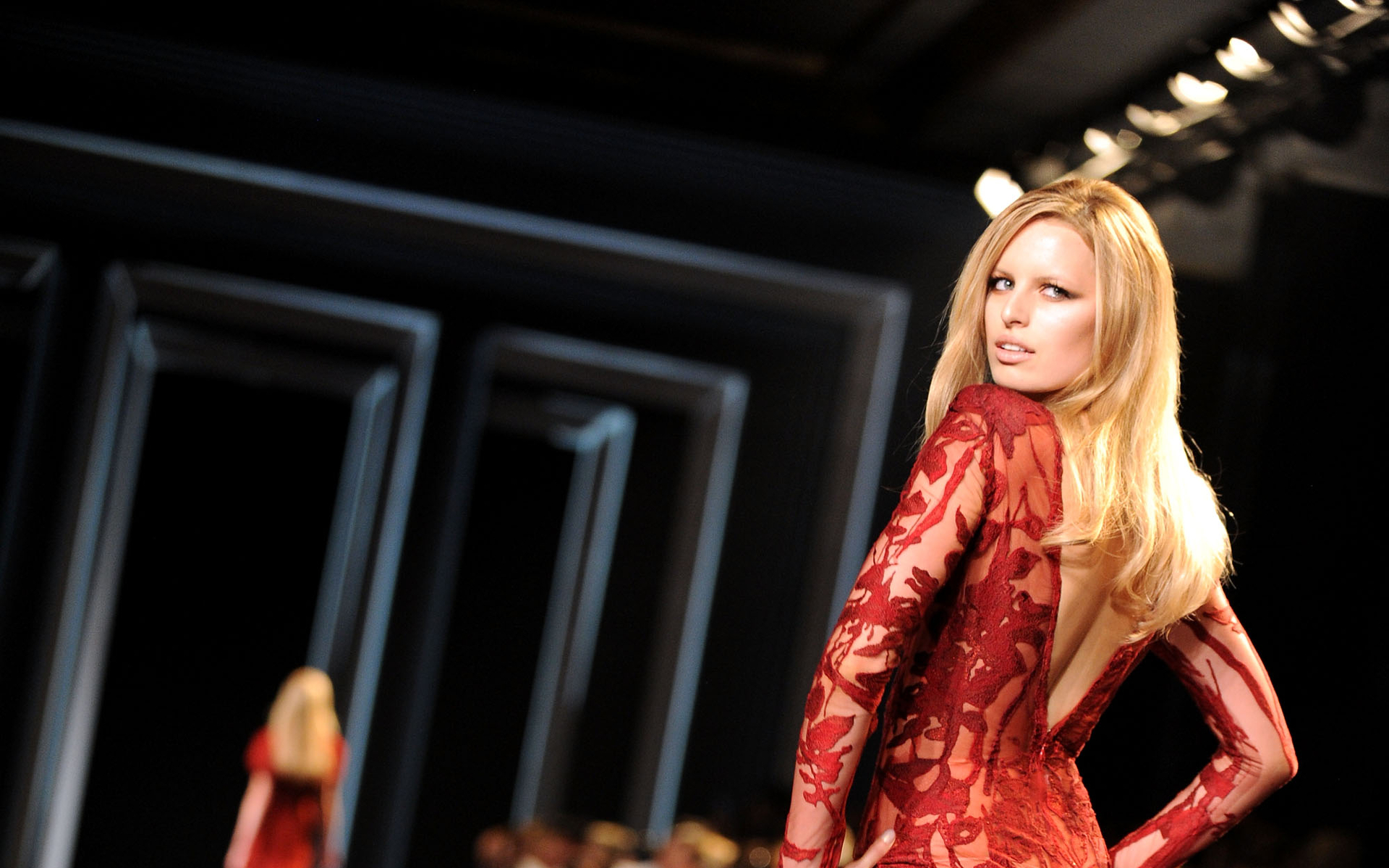 Karolina Kurkova on a runway HD Wallpaper