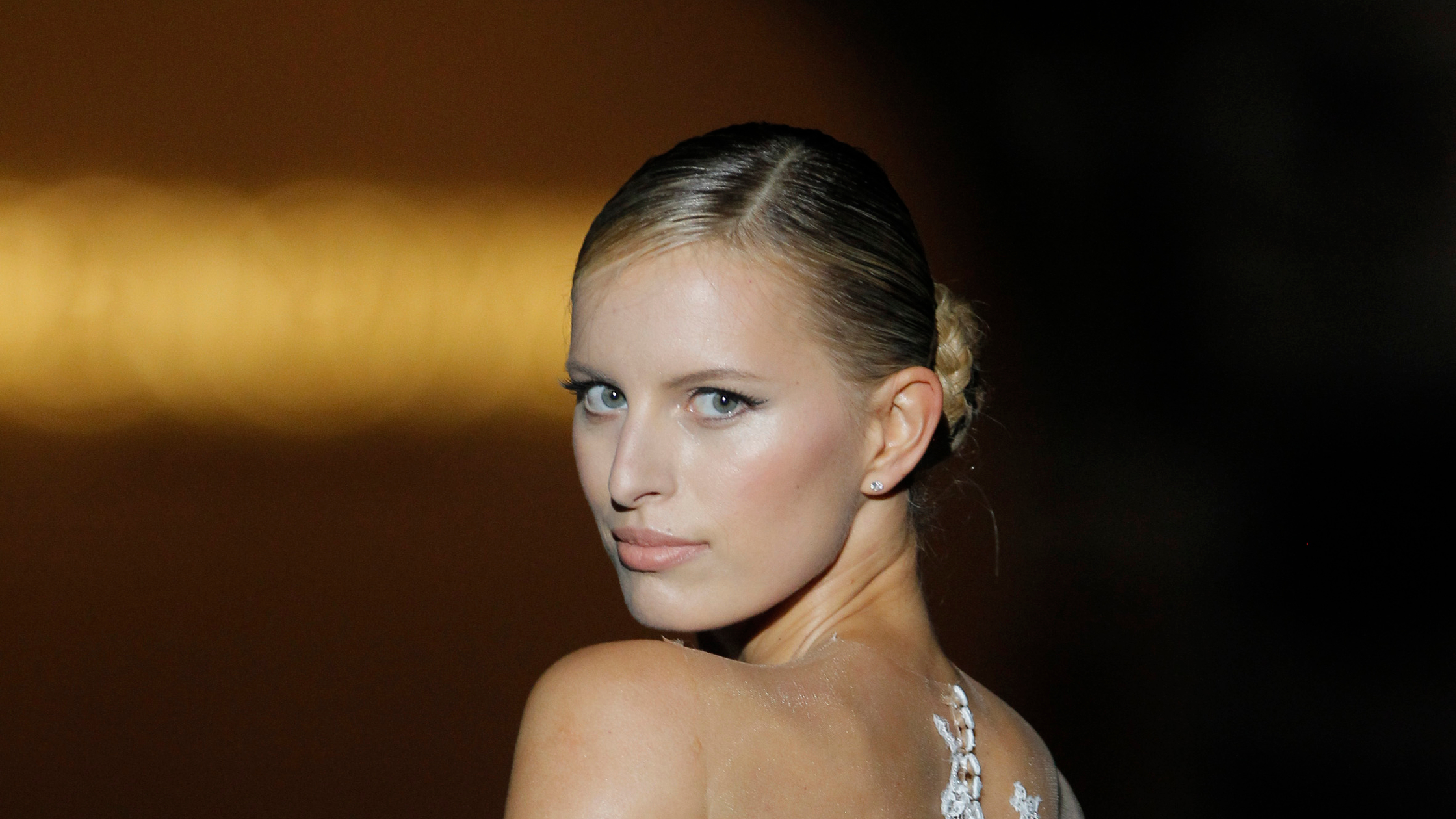 Karolina Kurkova HD Wallpaper