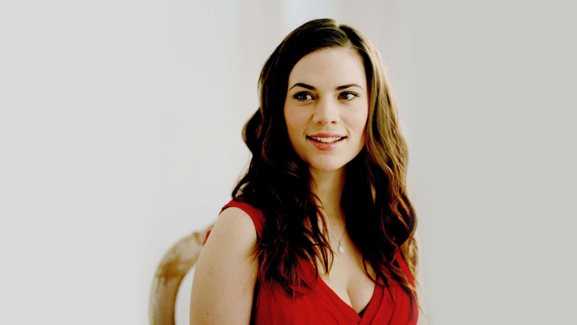 Hayley Atwell in a red dress HD Wallpaper