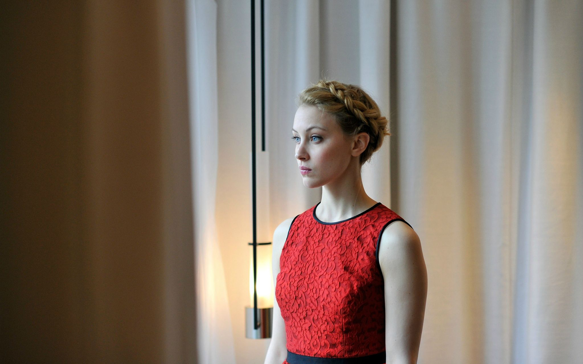 Sarah Gadon in red dress HD Wallpaper