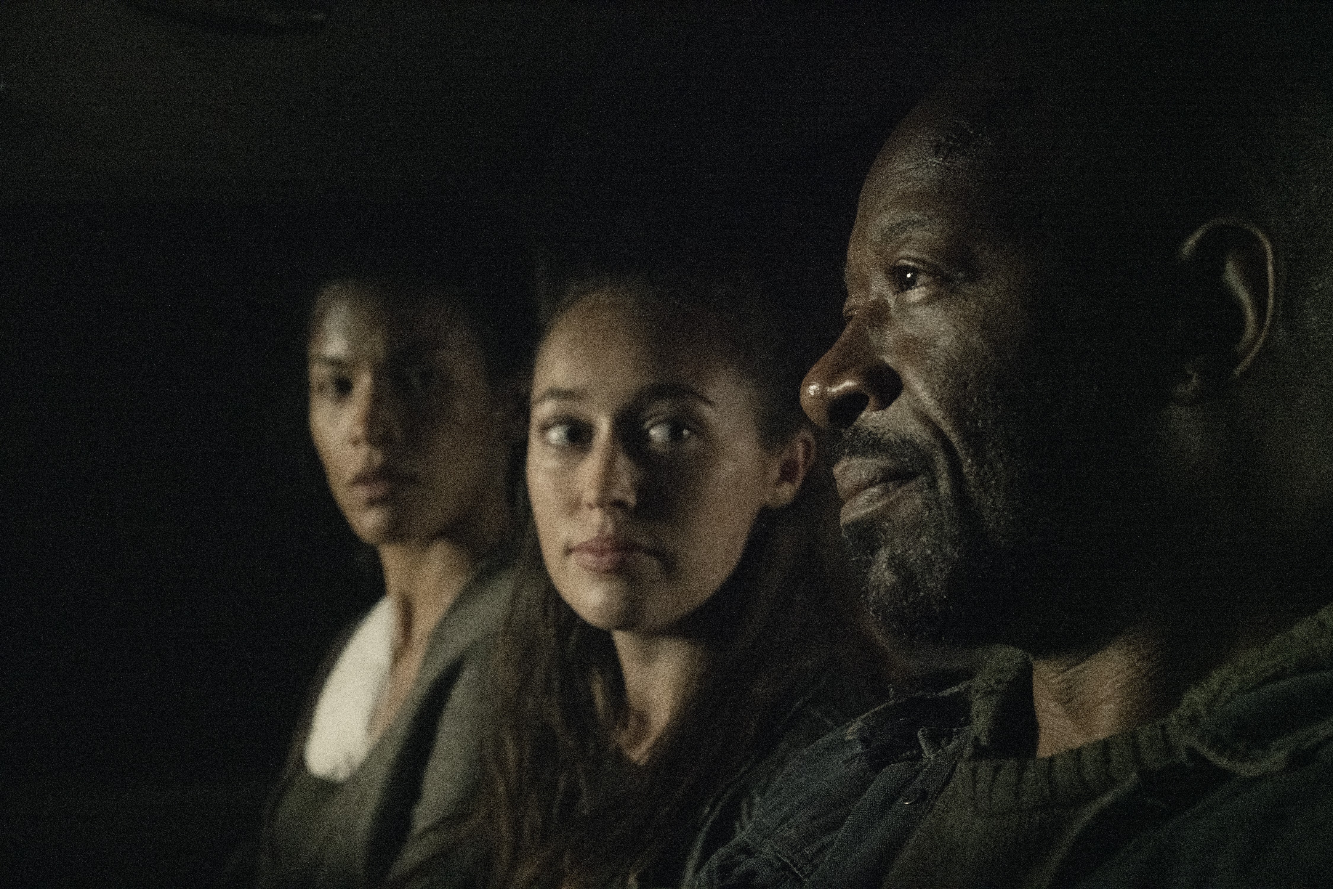 Alycia Debnam-Carey in a dark vehicle HD Wallpaper
