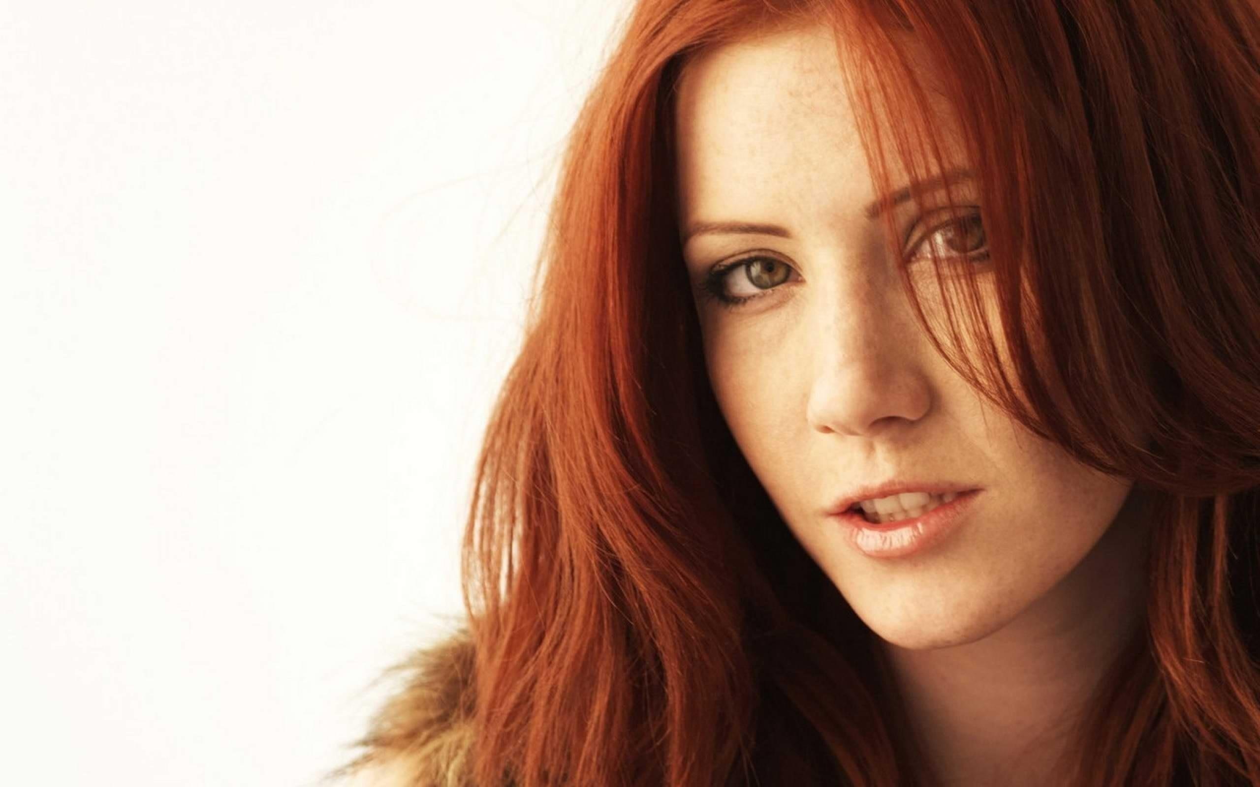 Woman with red hair and green eyes HD Wallpaper