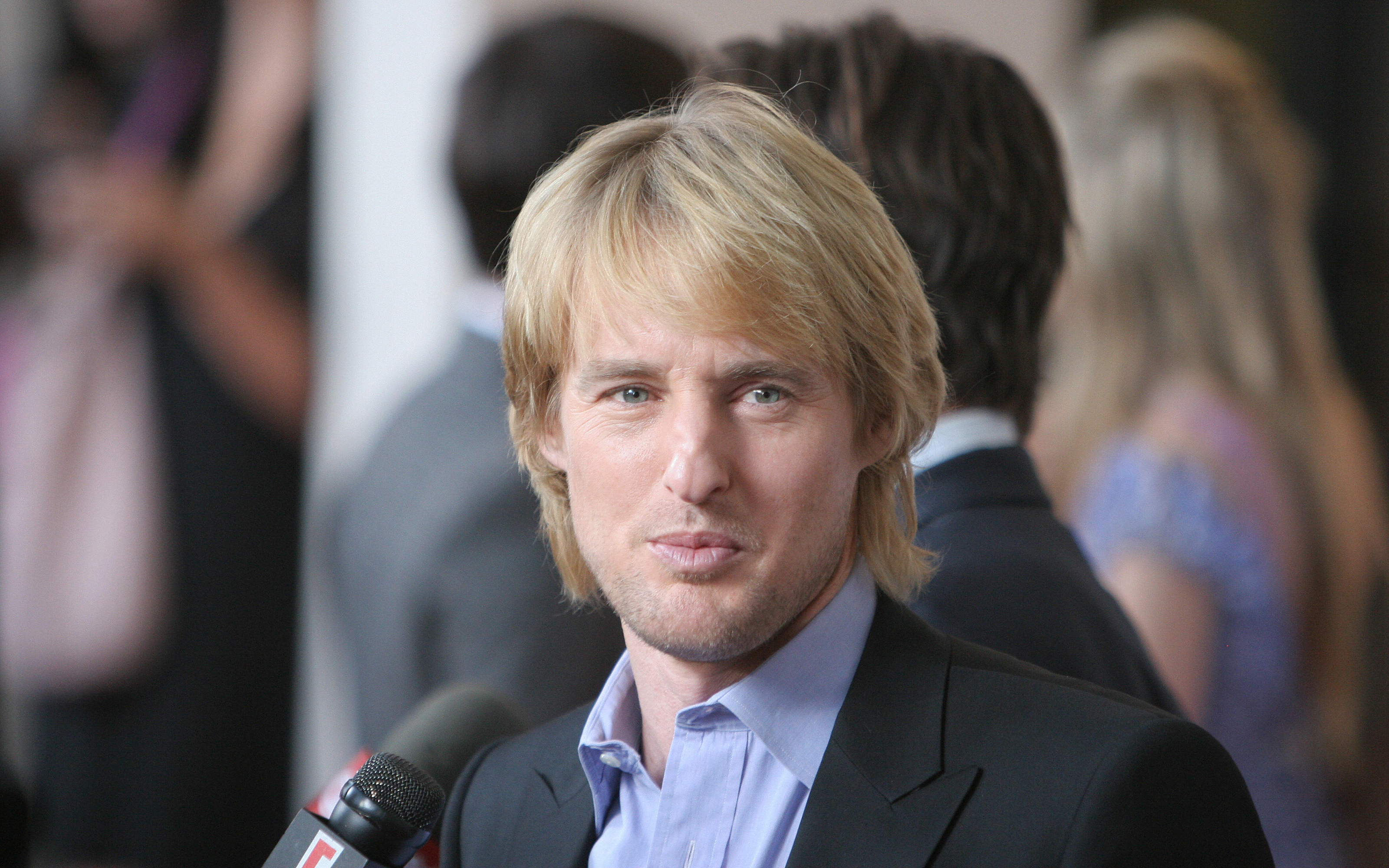 Owen Wilson at a red carpet event HD Wallpaper