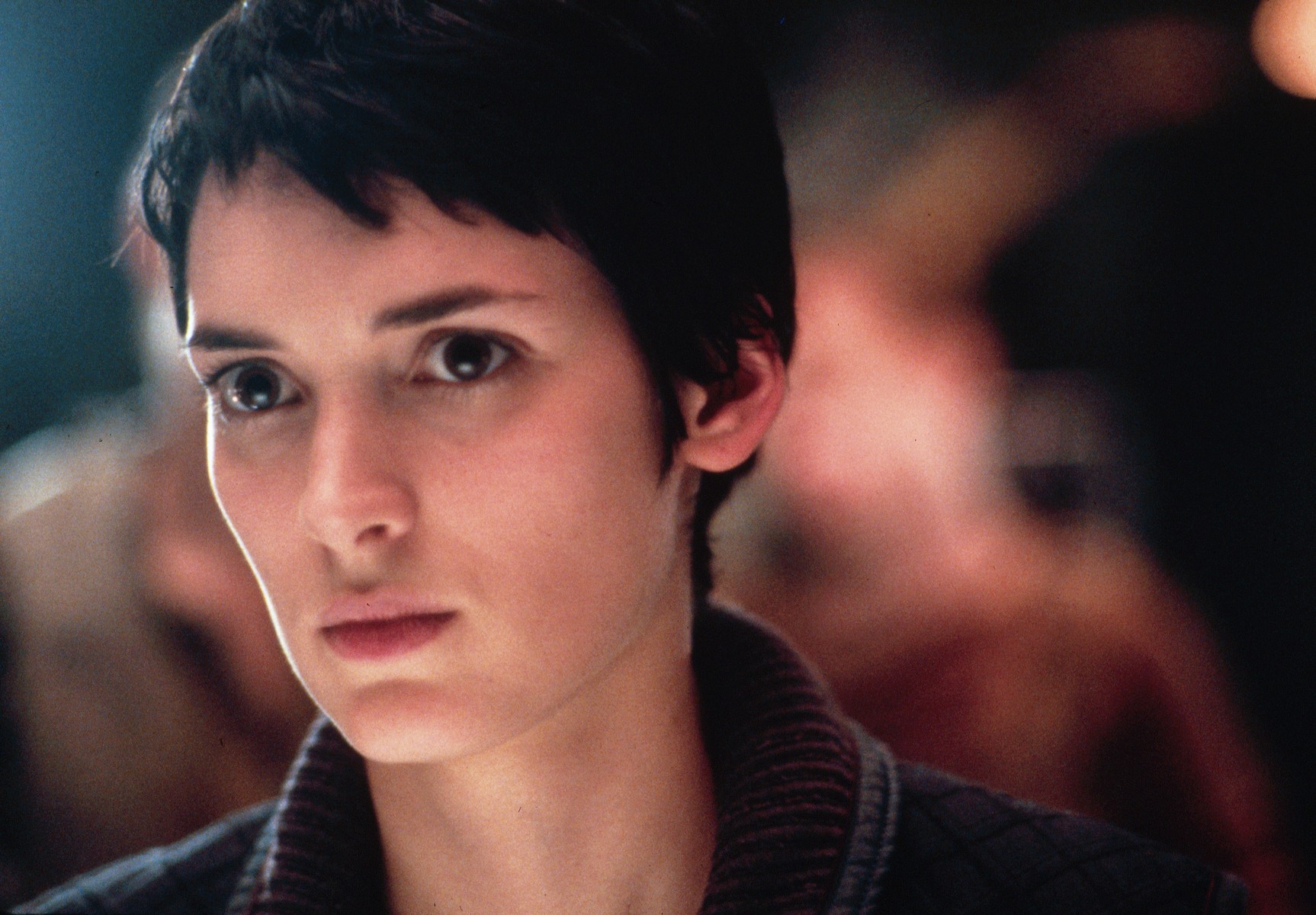 Winona Ryder HD Wallpaper
