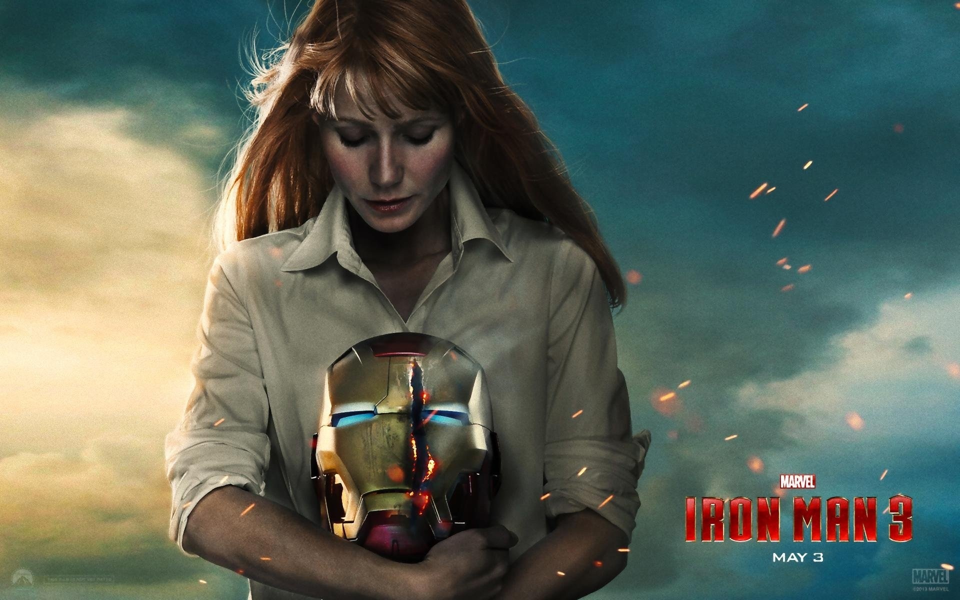 Pepper Potts holding Iron Man helmet from Iron Man 3 HD Wallpaper