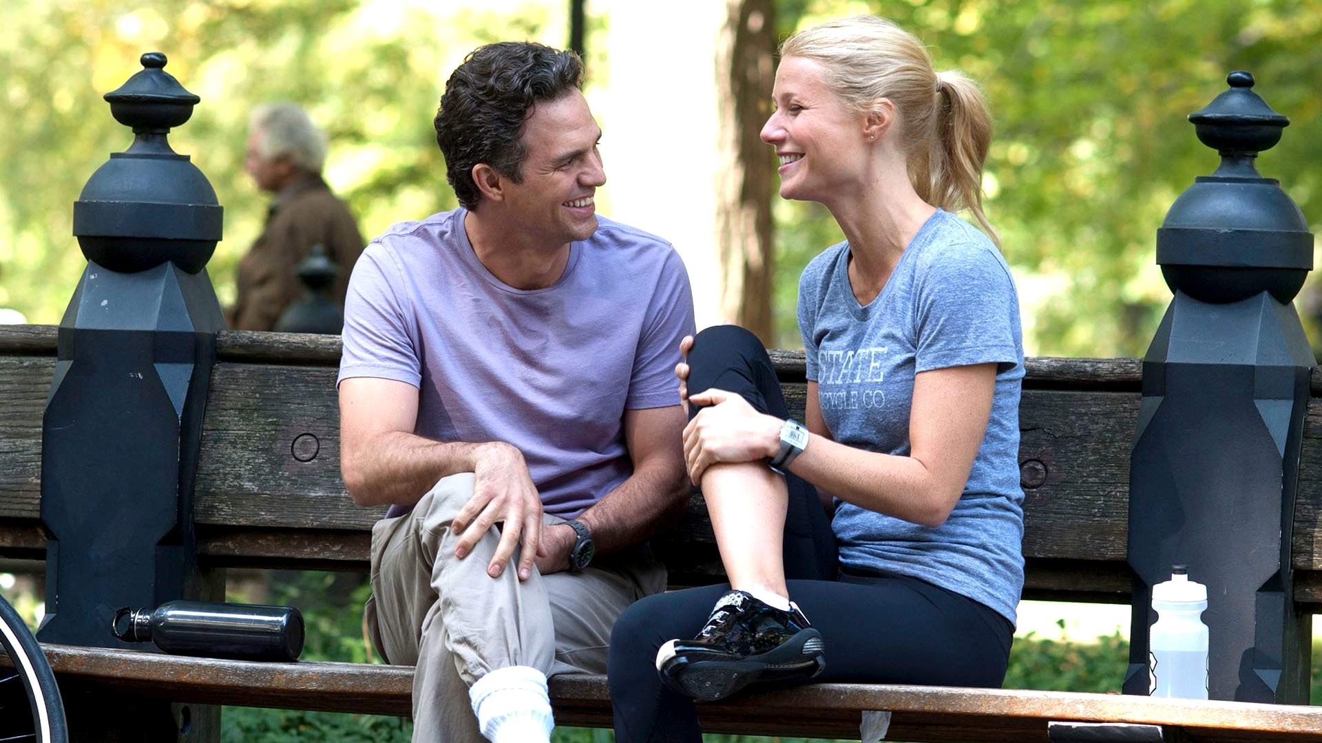 Gwyneth Paltrow and Mark Ruffalo in a park HD Wallpaper