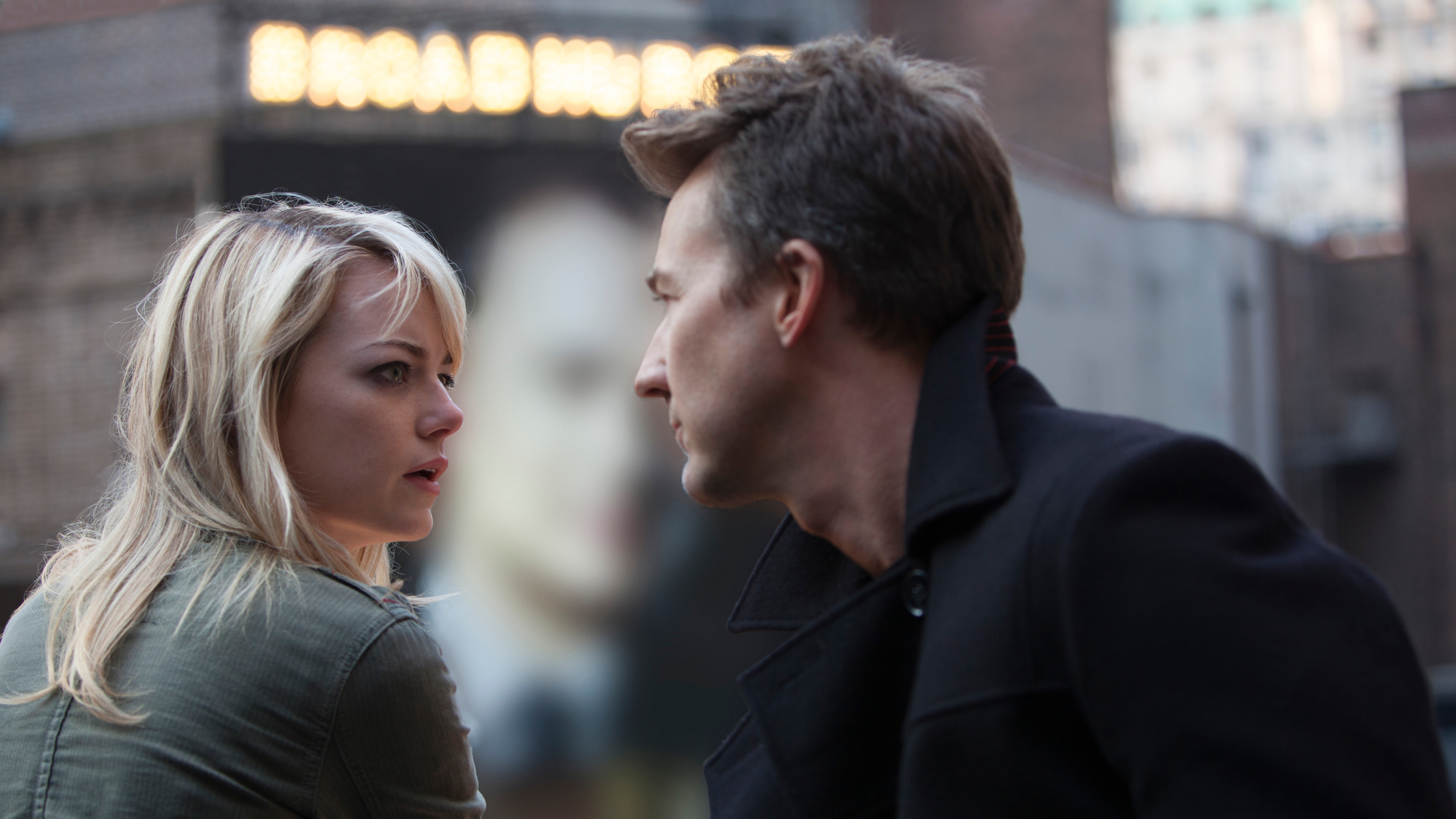 Edward Norton and Emma Stone in New York HD Wallpaper