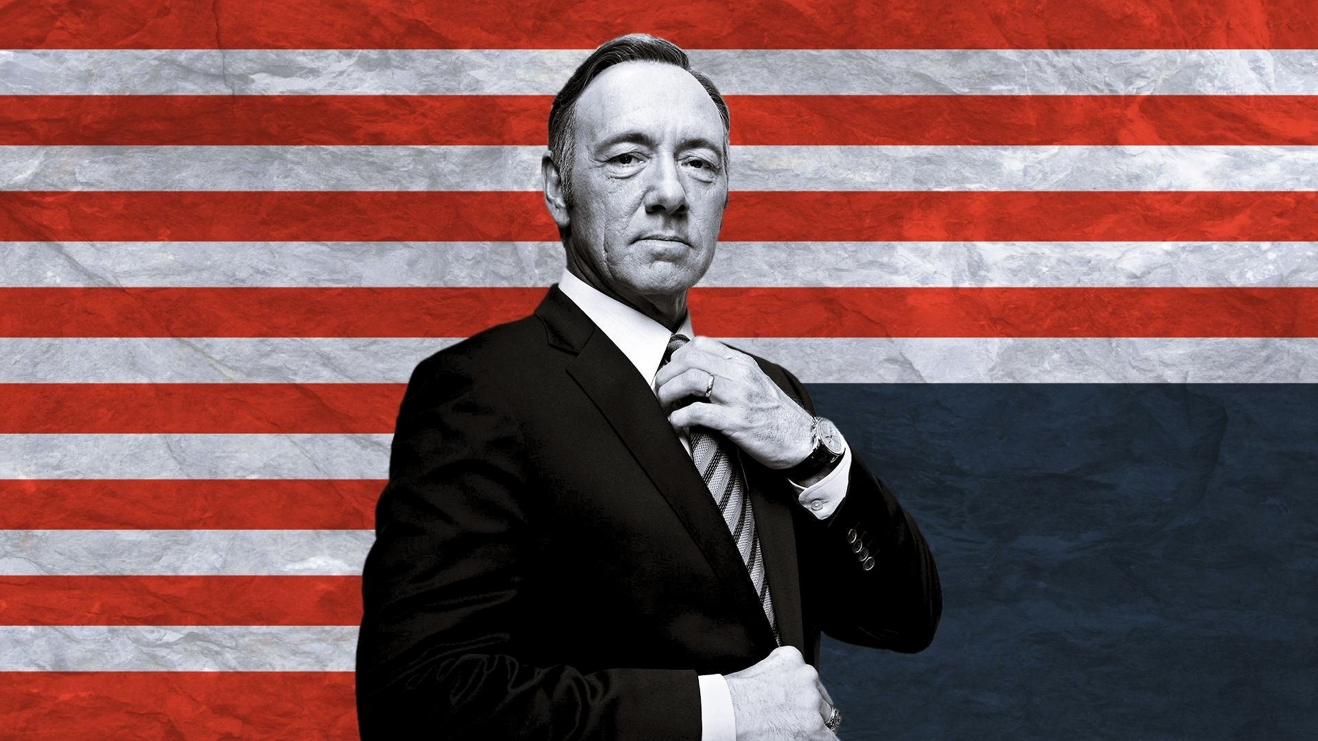Kevin Spacey in front of American flag HD Wallpaper