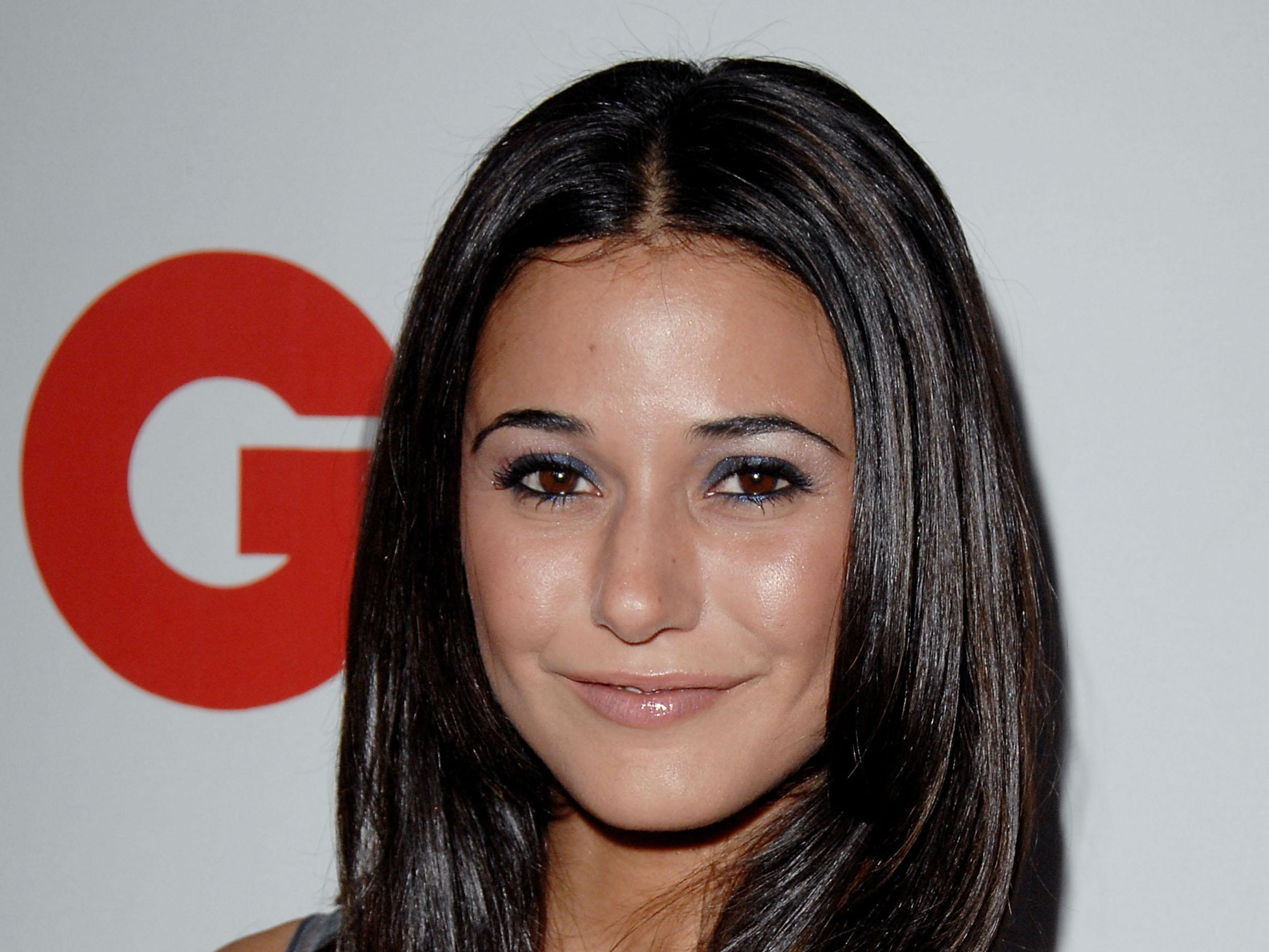 Emmanuelle Chriqui HD Wallpaper