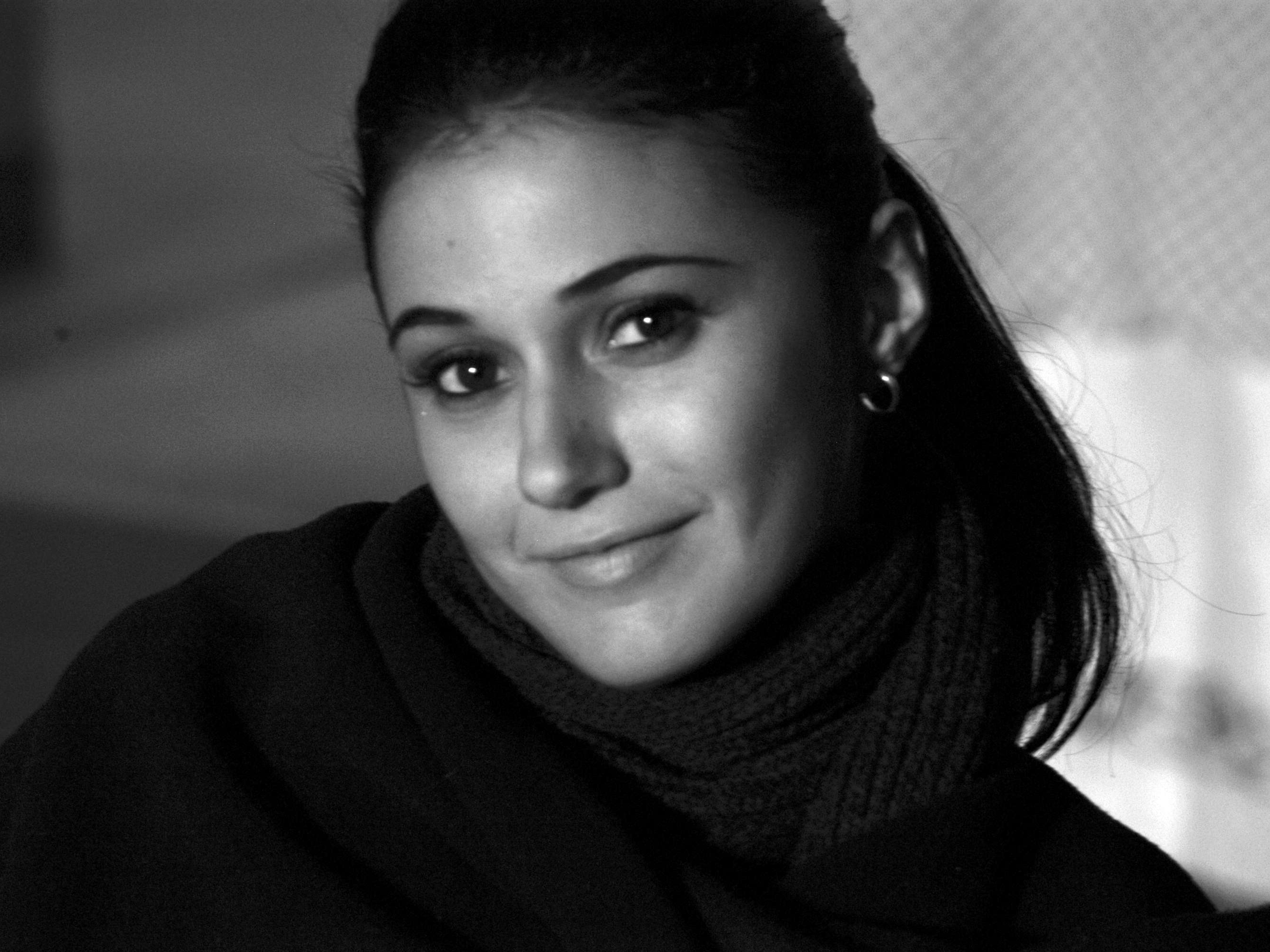 Emmanuelle Chriqui HD Wallpaper