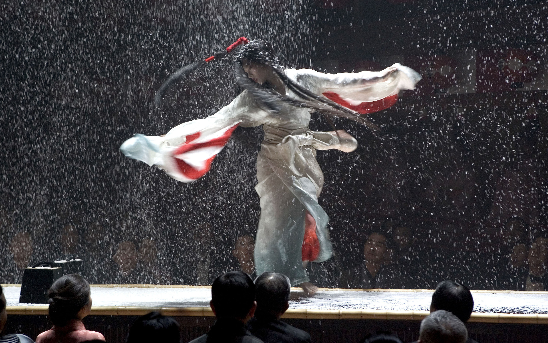 Zhang Ziyi performing in the snow HD Wallpaper
