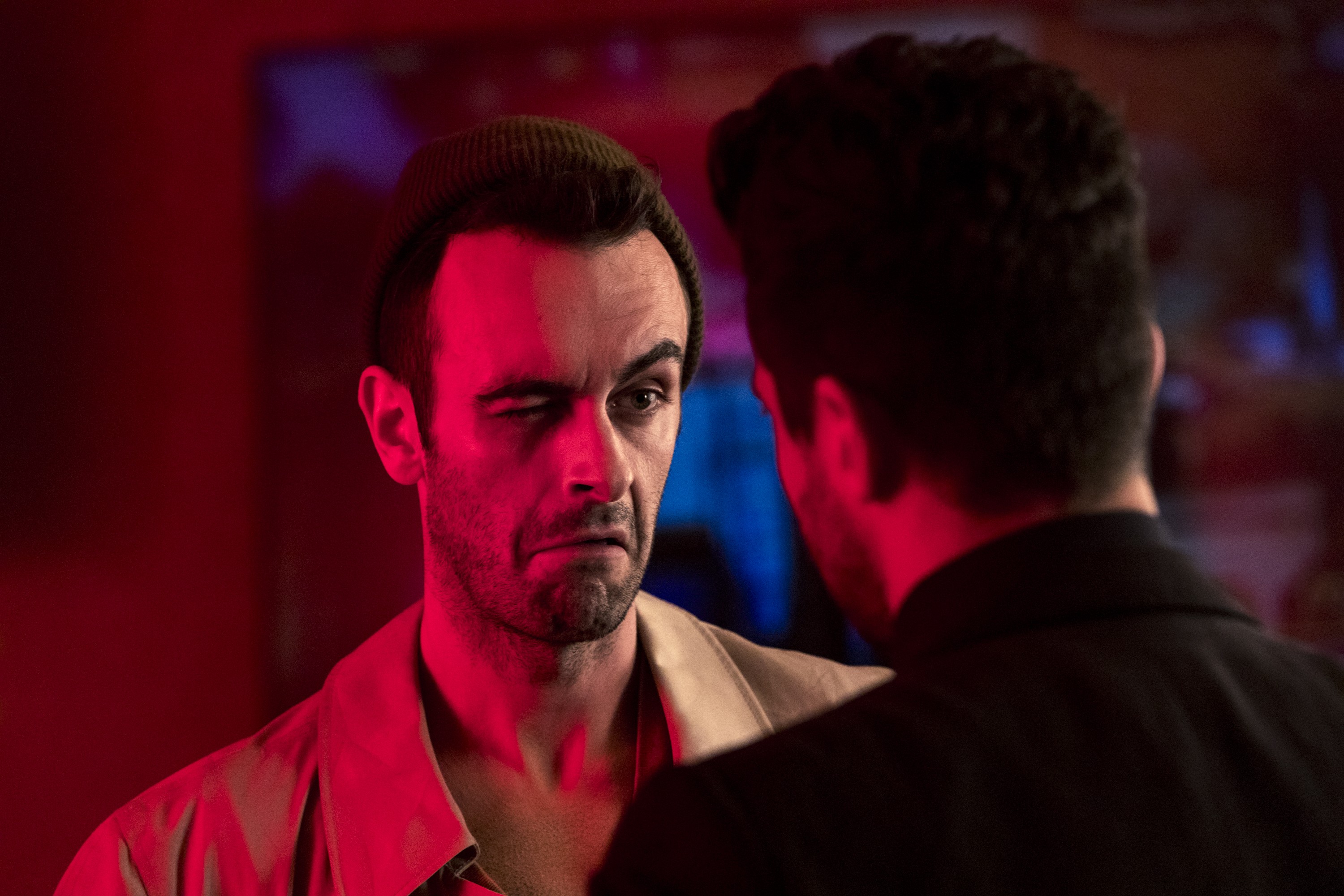 Joseph Gilgun in red lighting HD Wallpaper