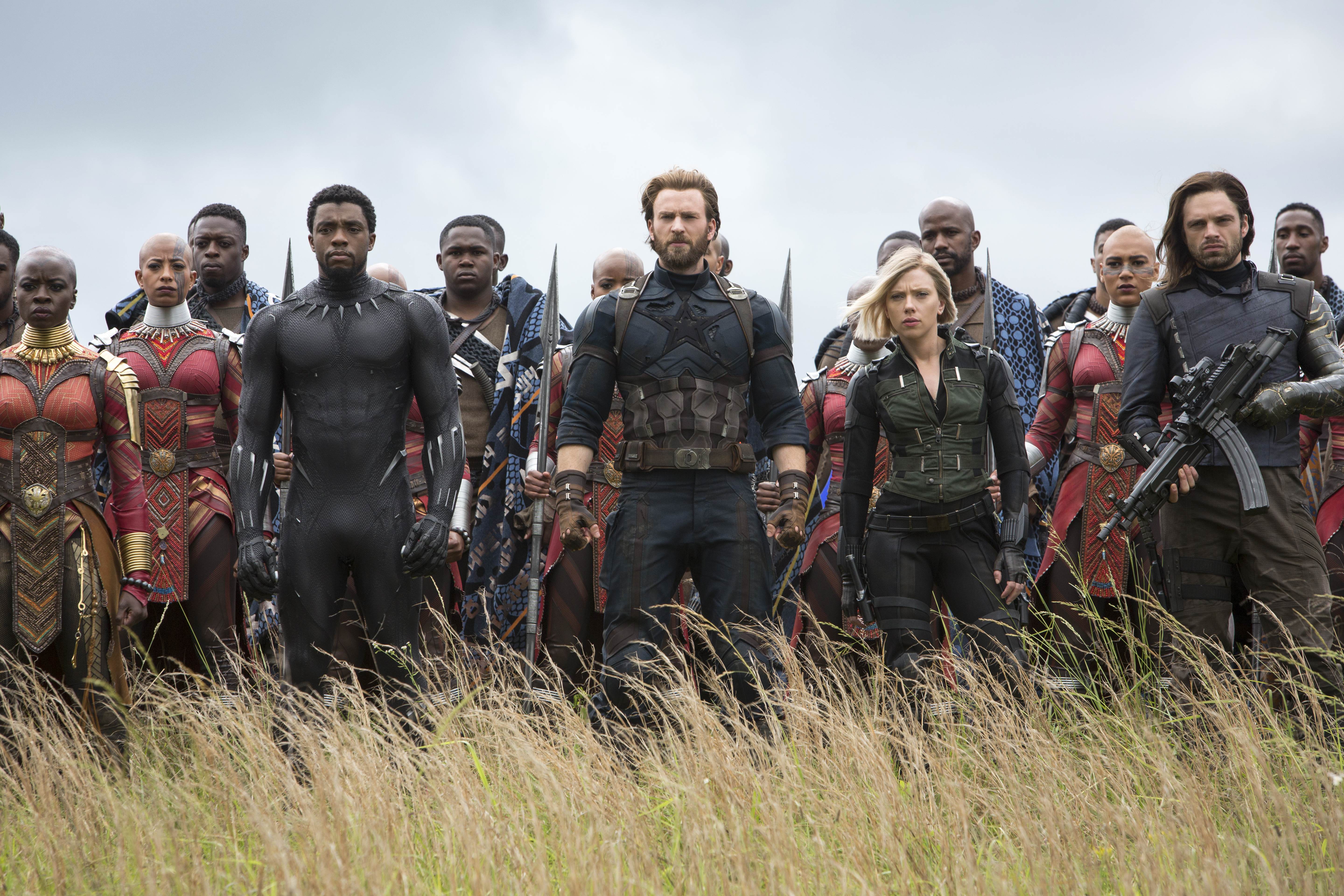 Avengers and Wakandan army in Avengers: Infinity War HD Wallpaper