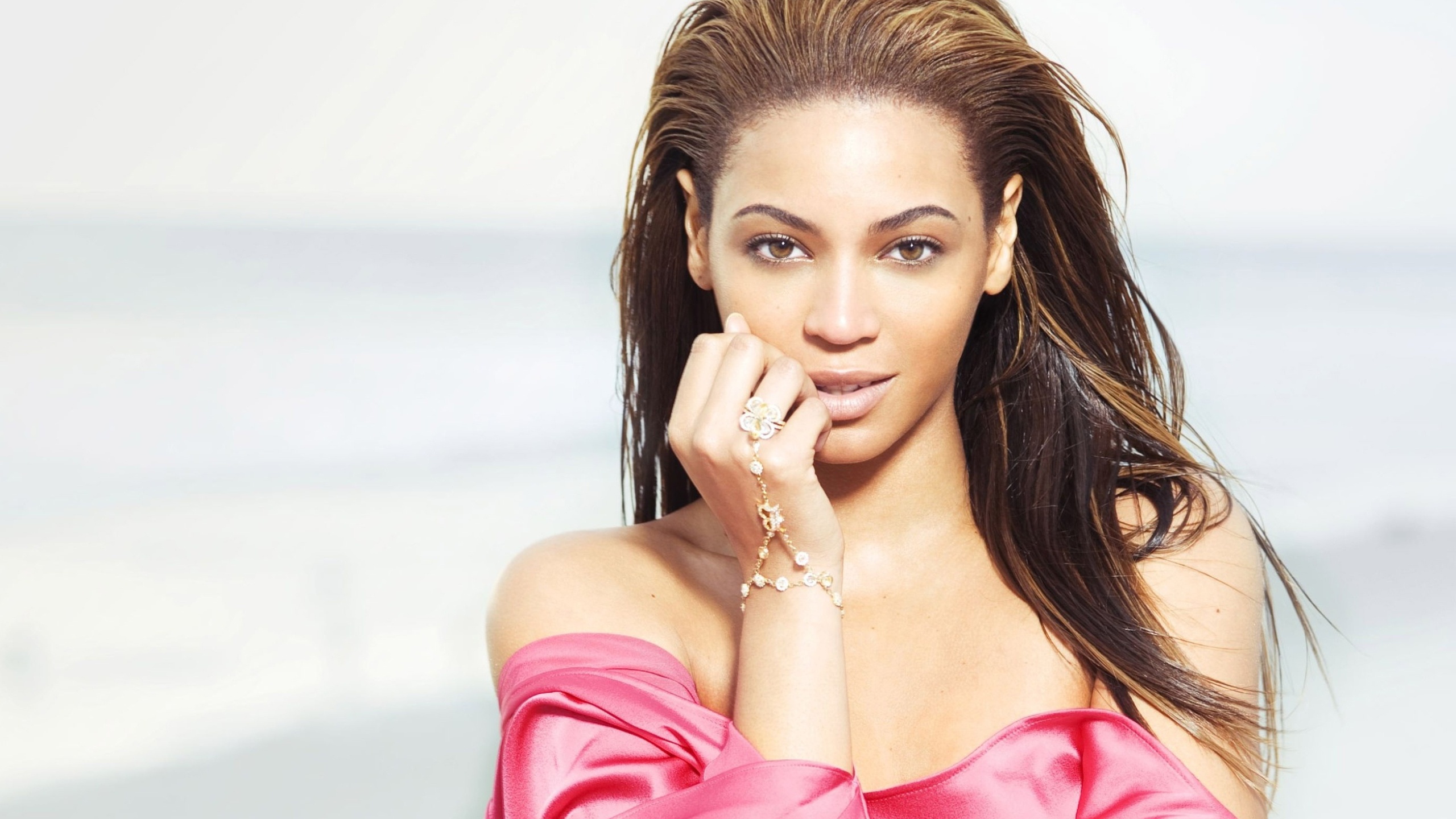 Beyoncé Knowles HD Wallpaper