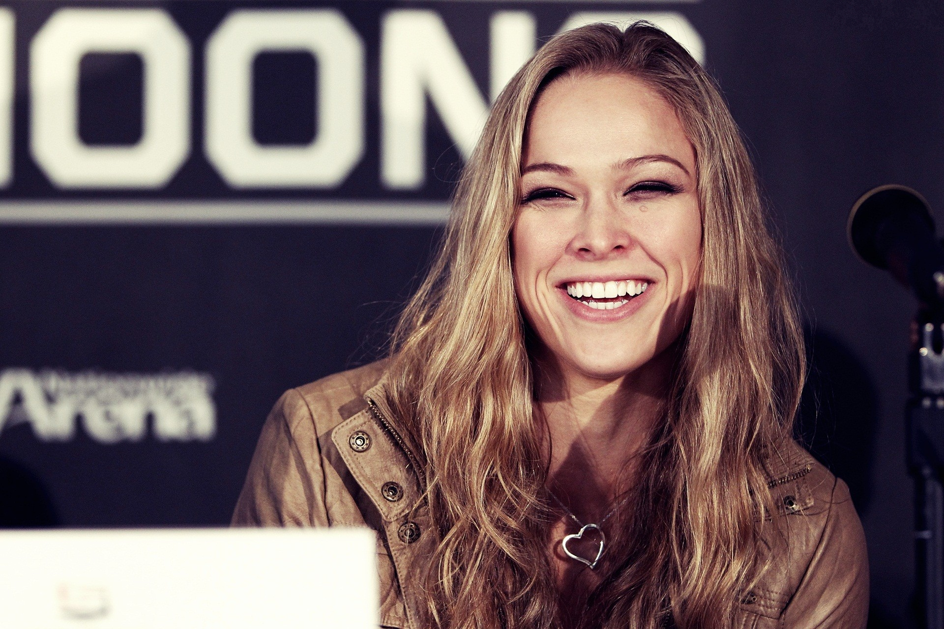 Ronda Rousey HD Wallpaper