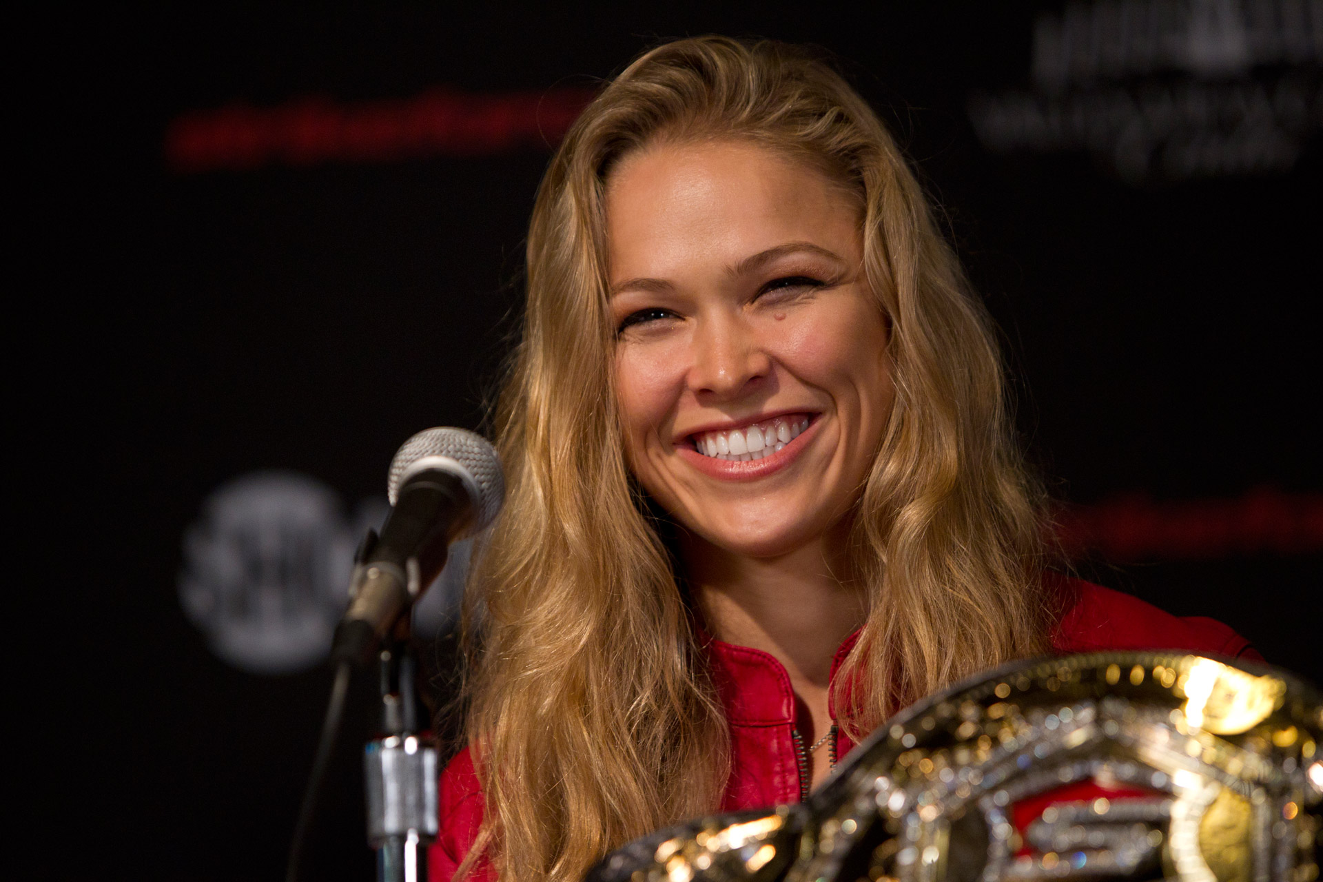 Ronda Rousey with Championship Belt HD Wallpaper