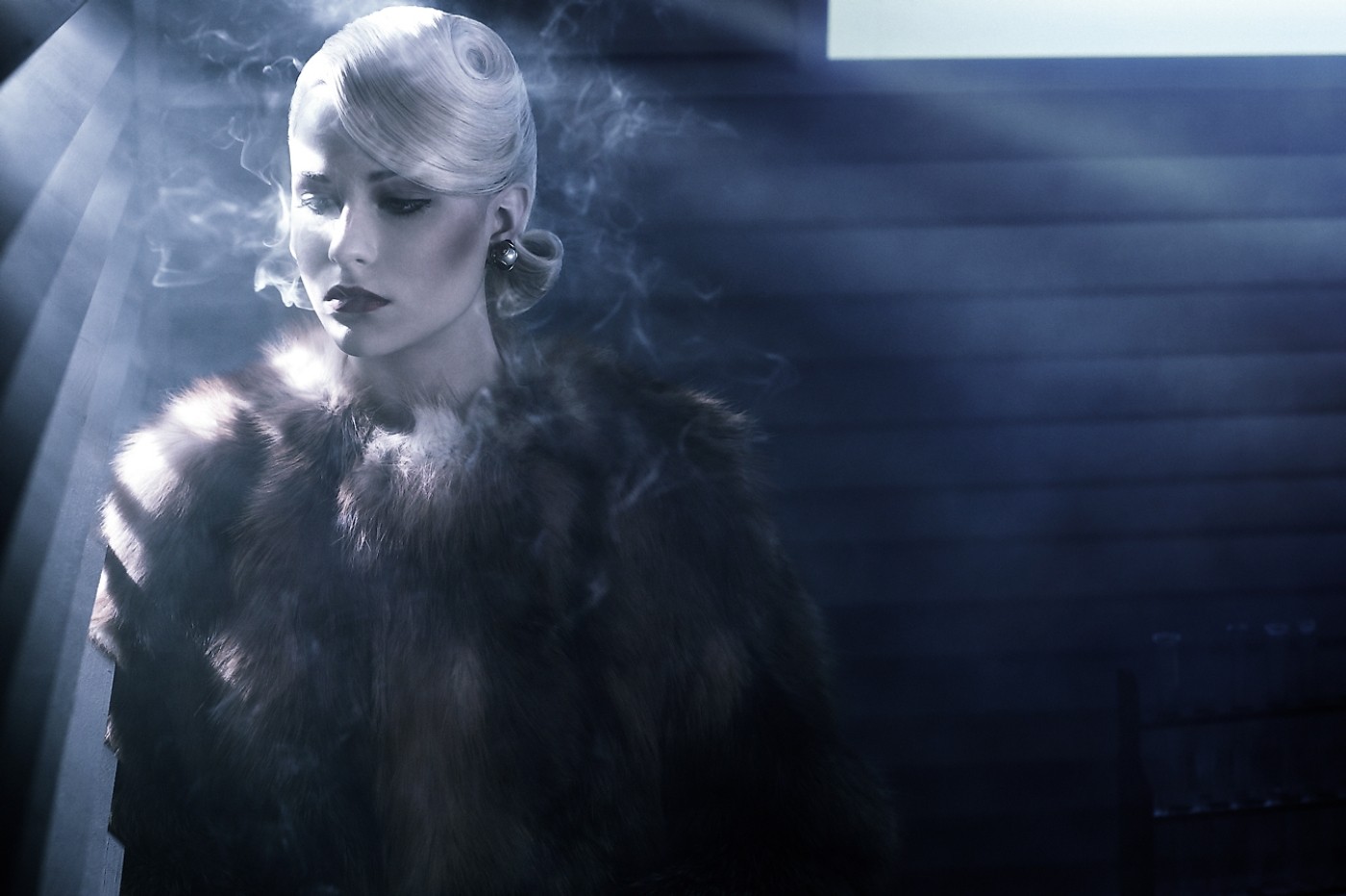 Evan Rachel Wood in Fur Coat with Smoke HD Wallpaper