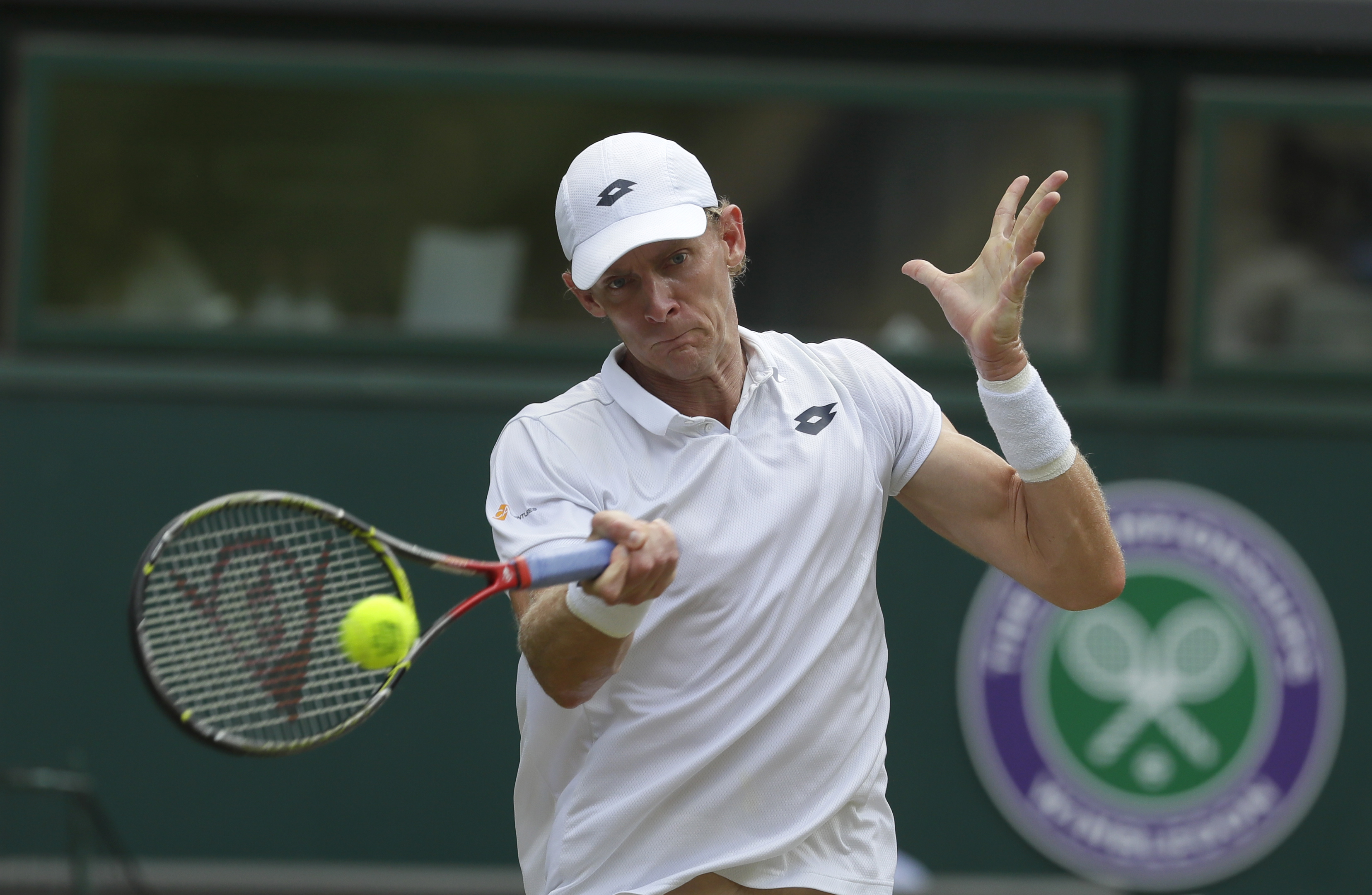 Kevin Anderson playing tennis at Wimbledon HD Wallpaper