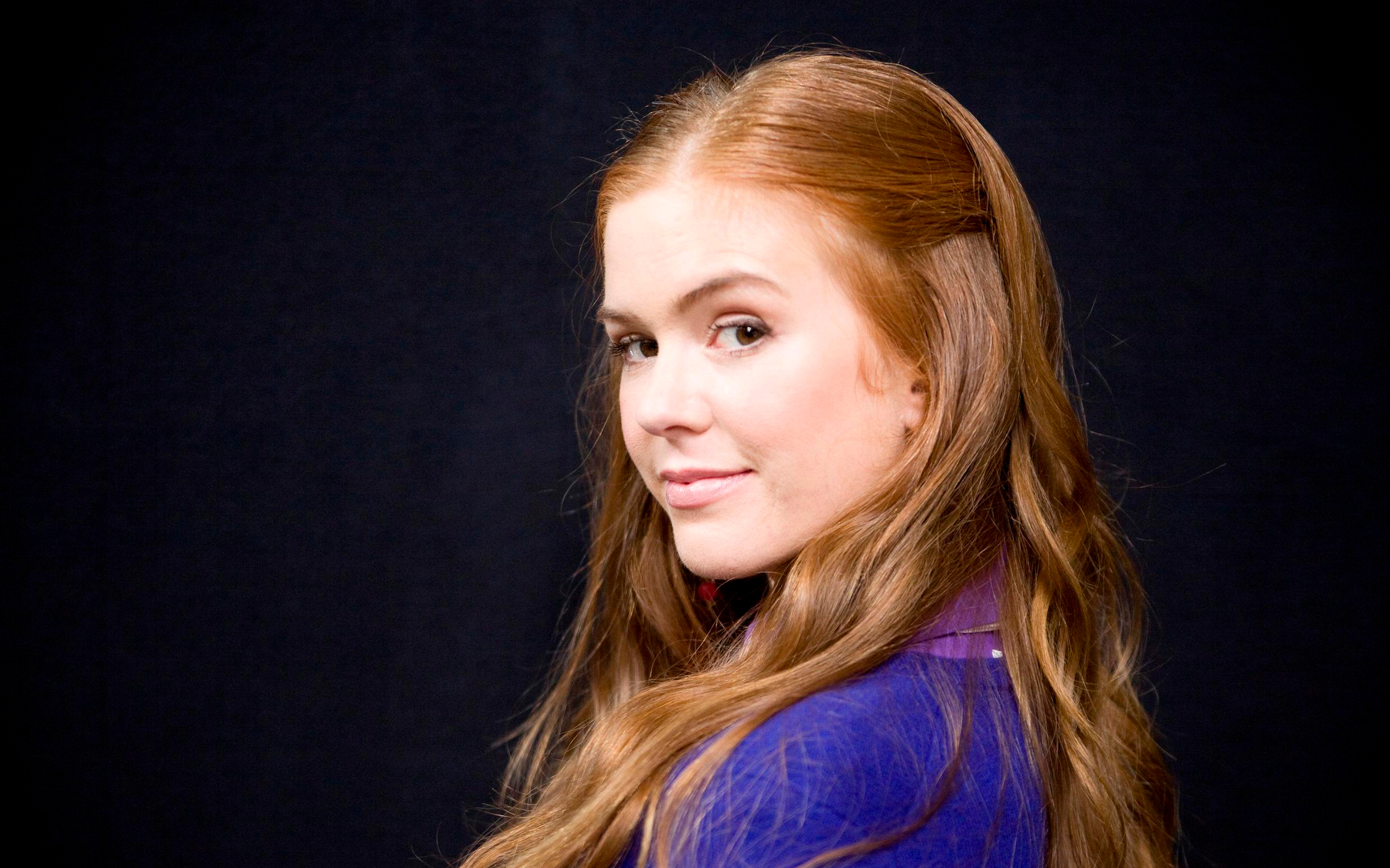 Isla Fisher HD Wallpaper