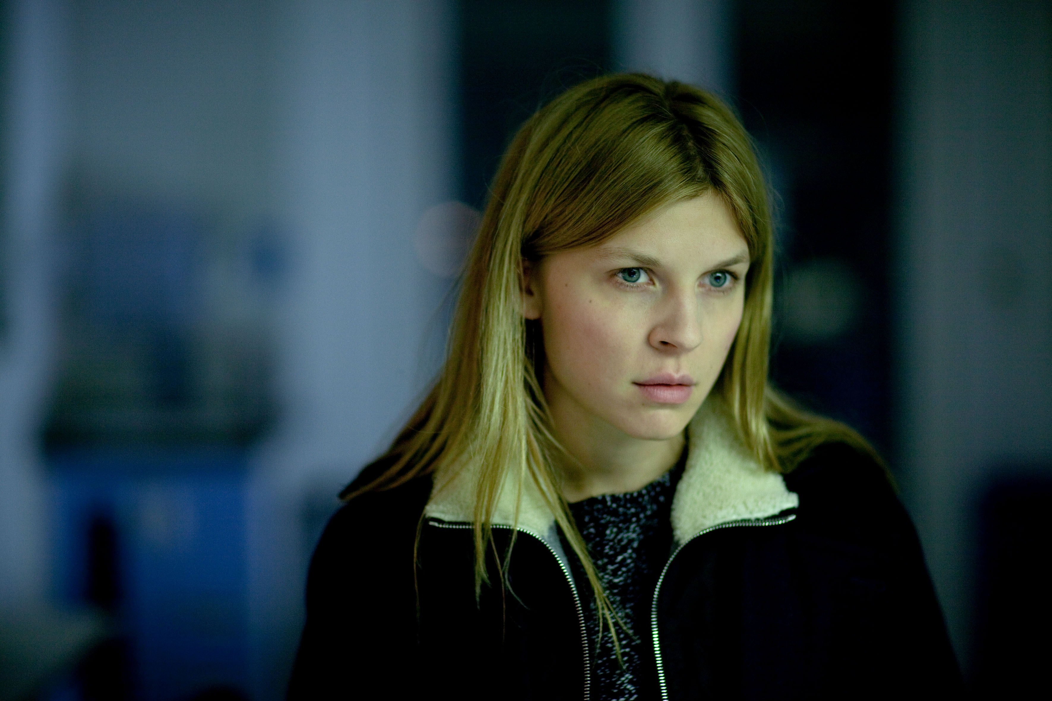 Clémence Poésy HD Wallpaper