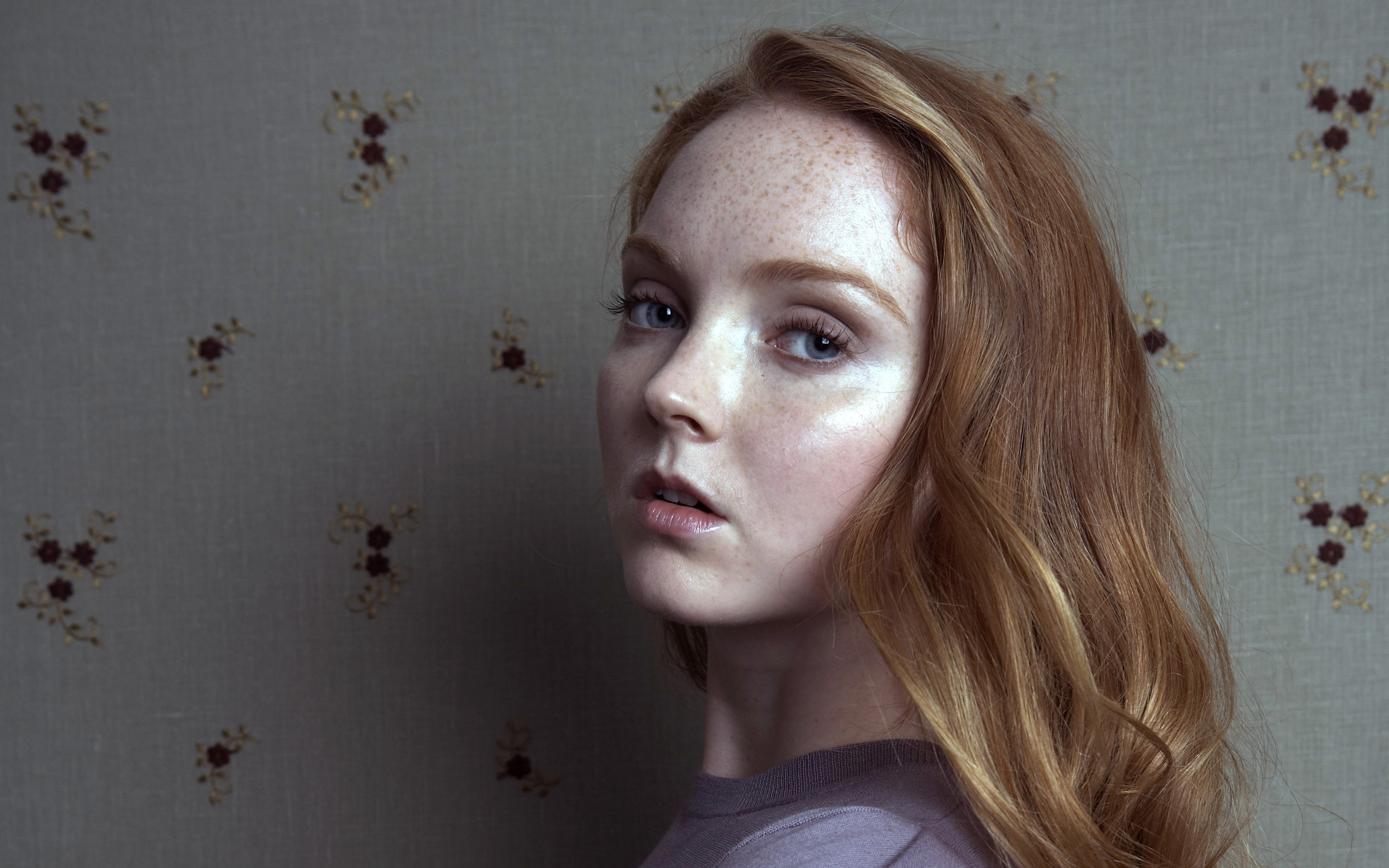 Lily Cole portrait HD Wallpaper