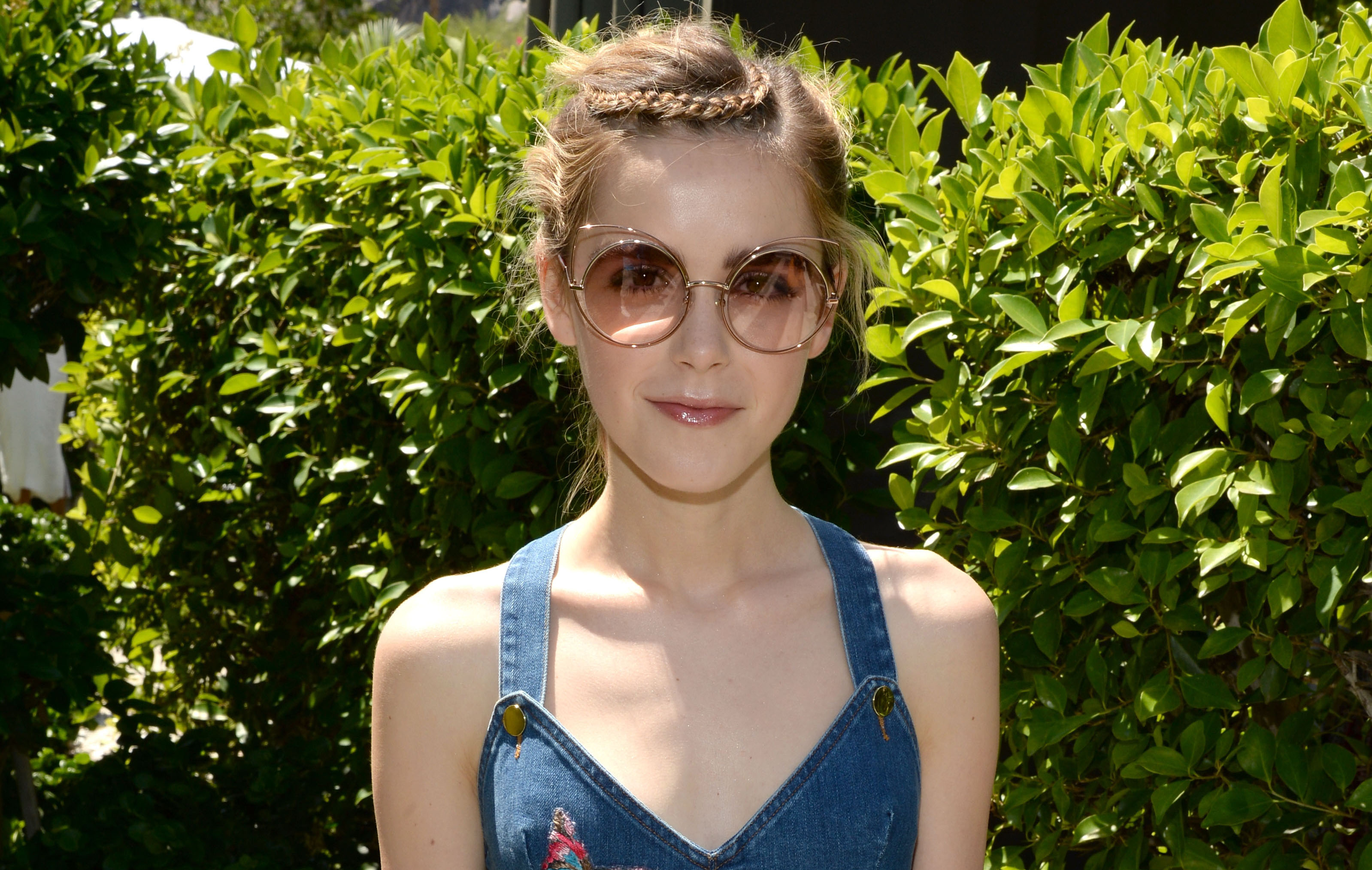 Kiernan Shipka HD Wallpaper