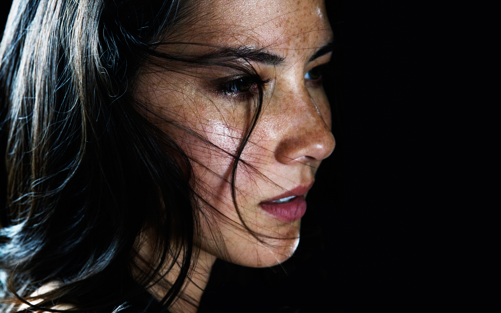 Olivia Munn close-up portrait HD Wallpaper