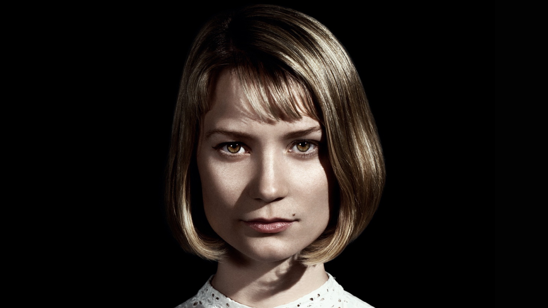 Mia Wasikowska HD Wallpaper