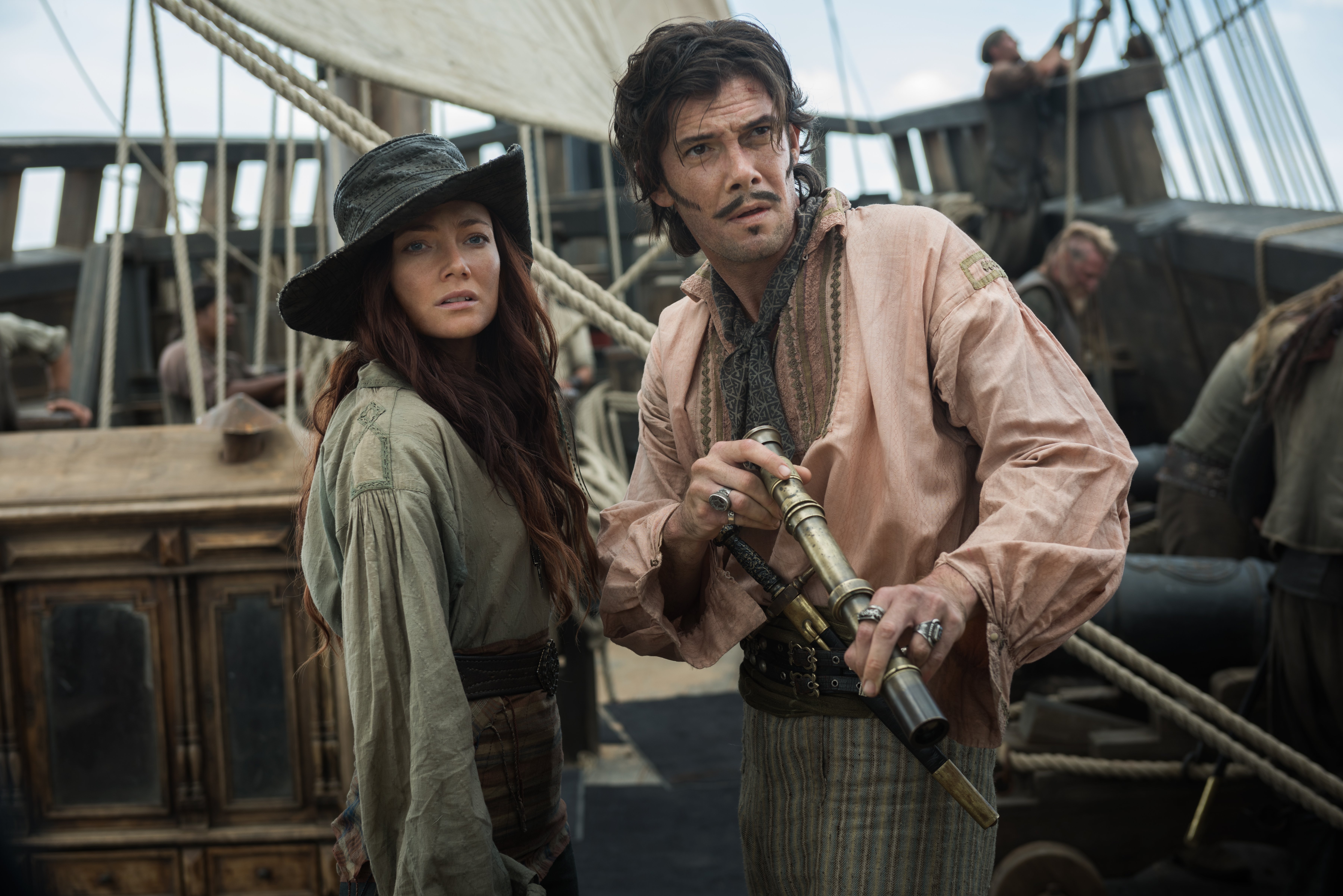 Toby Schmitz as Mr. Silver on Black Sails HD Wallpaper