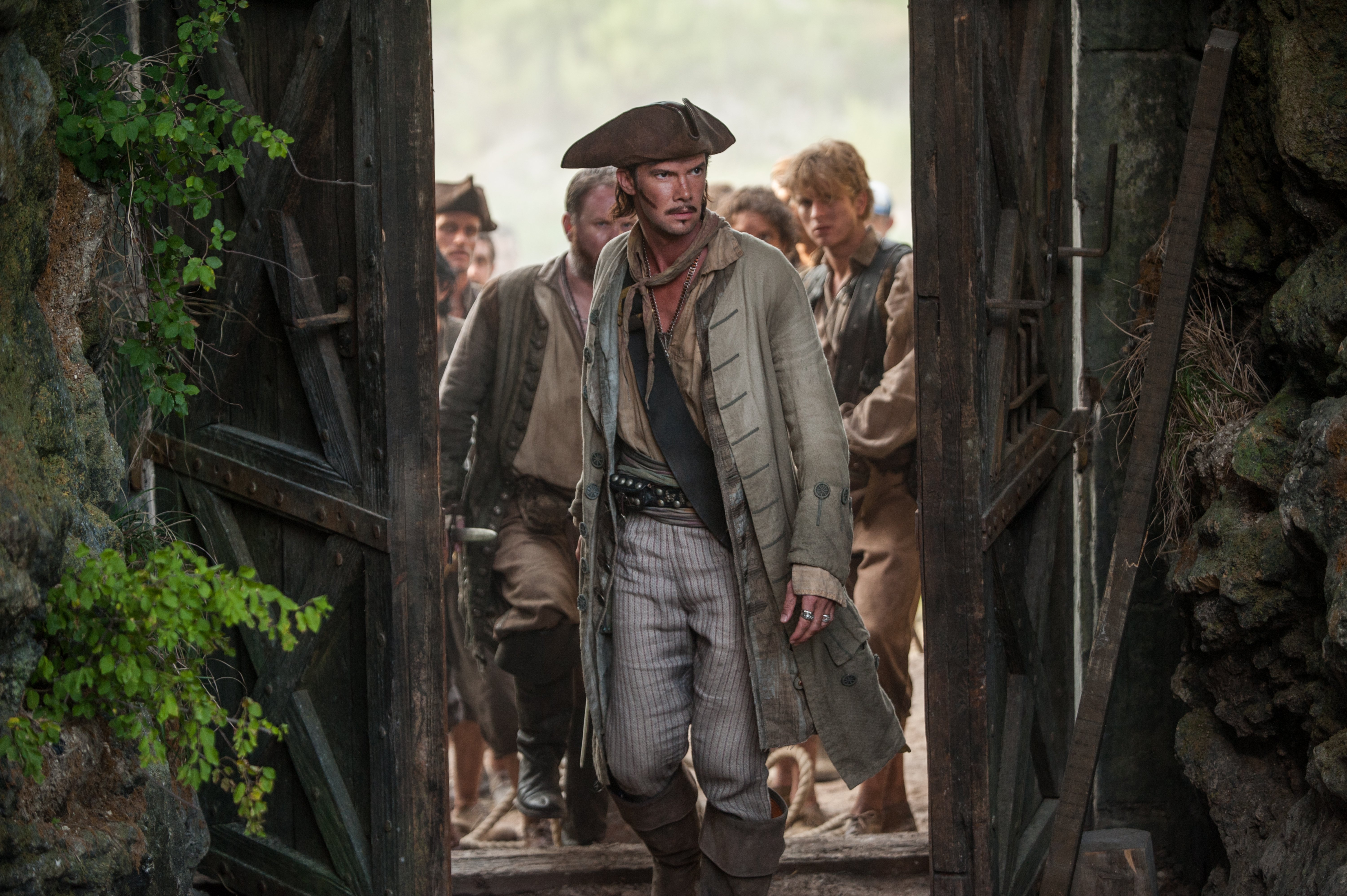Toby Schmitz as a pirate captain HD Wallpaper