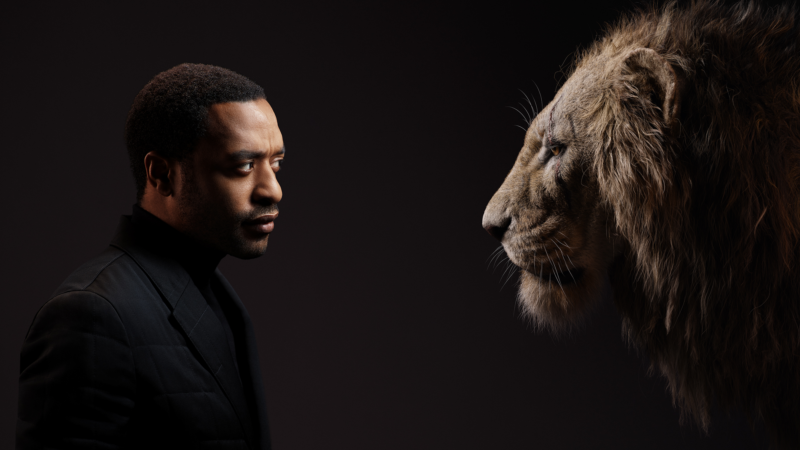 Chiwetel Ejiofor and a lion HD Wallpaper