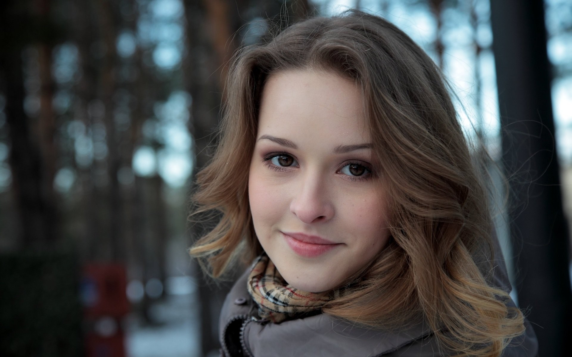 Young woman with brown hair wearing a scarf HD Wallpaper