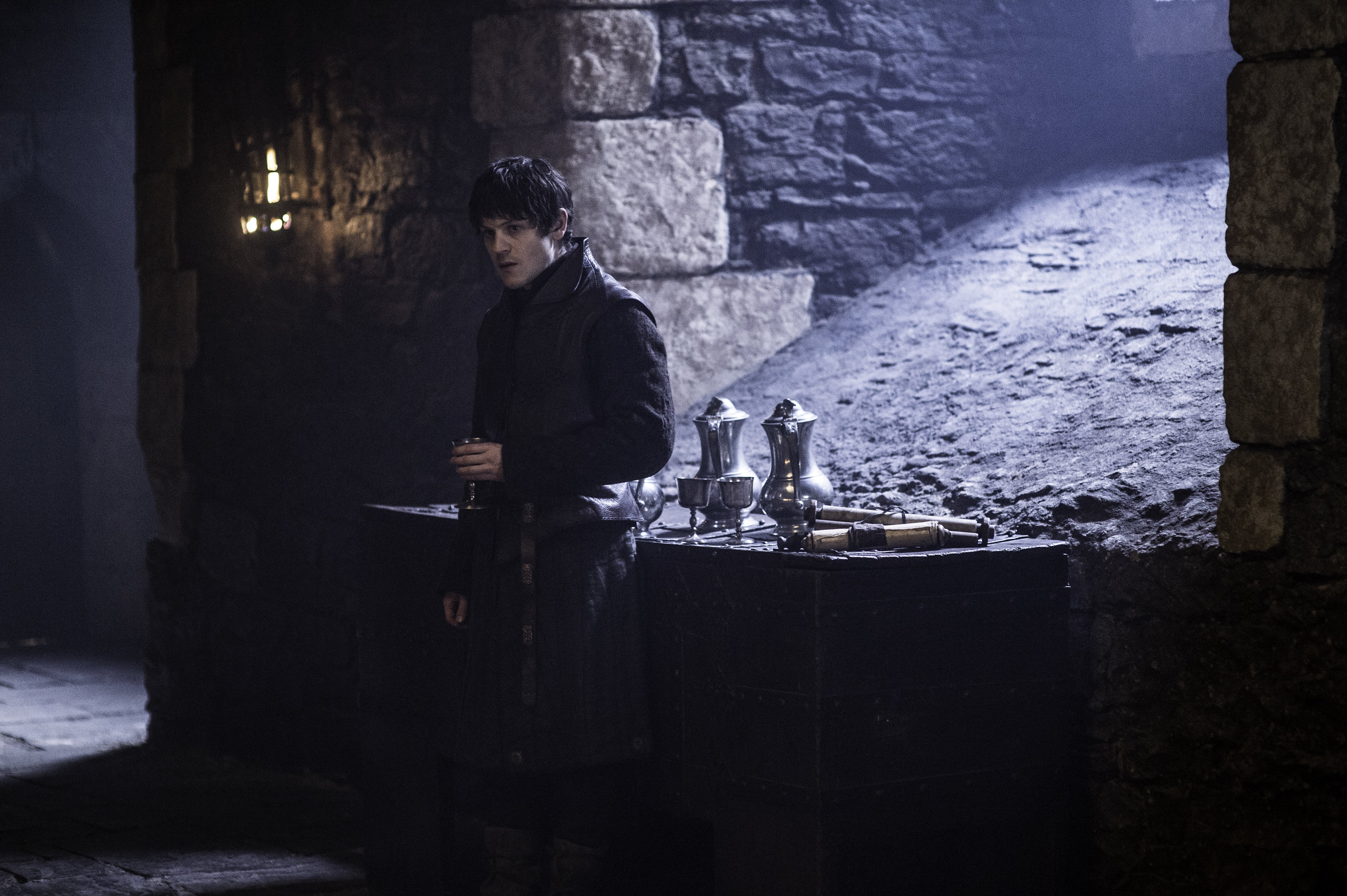 Iwan Rheon in a dark castle HD Wallpaper