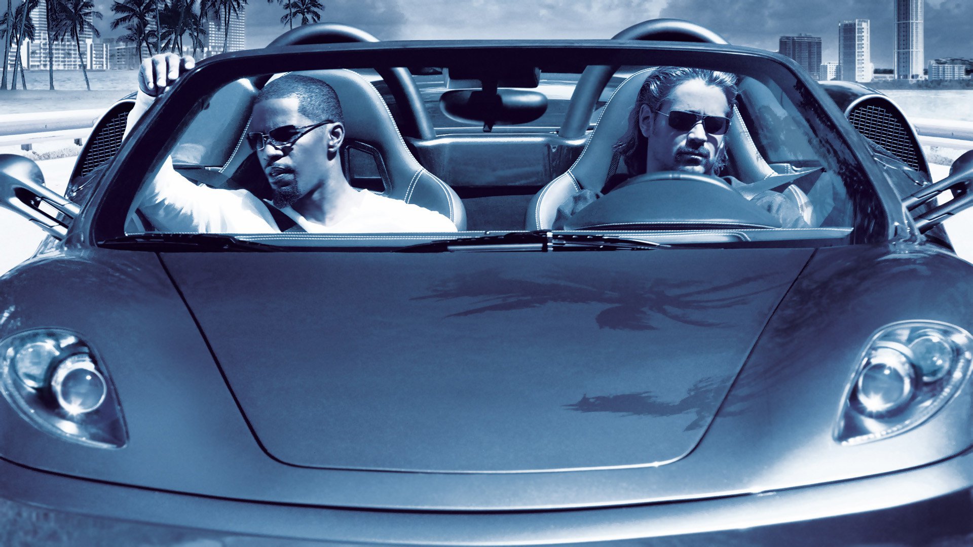 Jamie Foxx and man in convertible HD Wallpaper