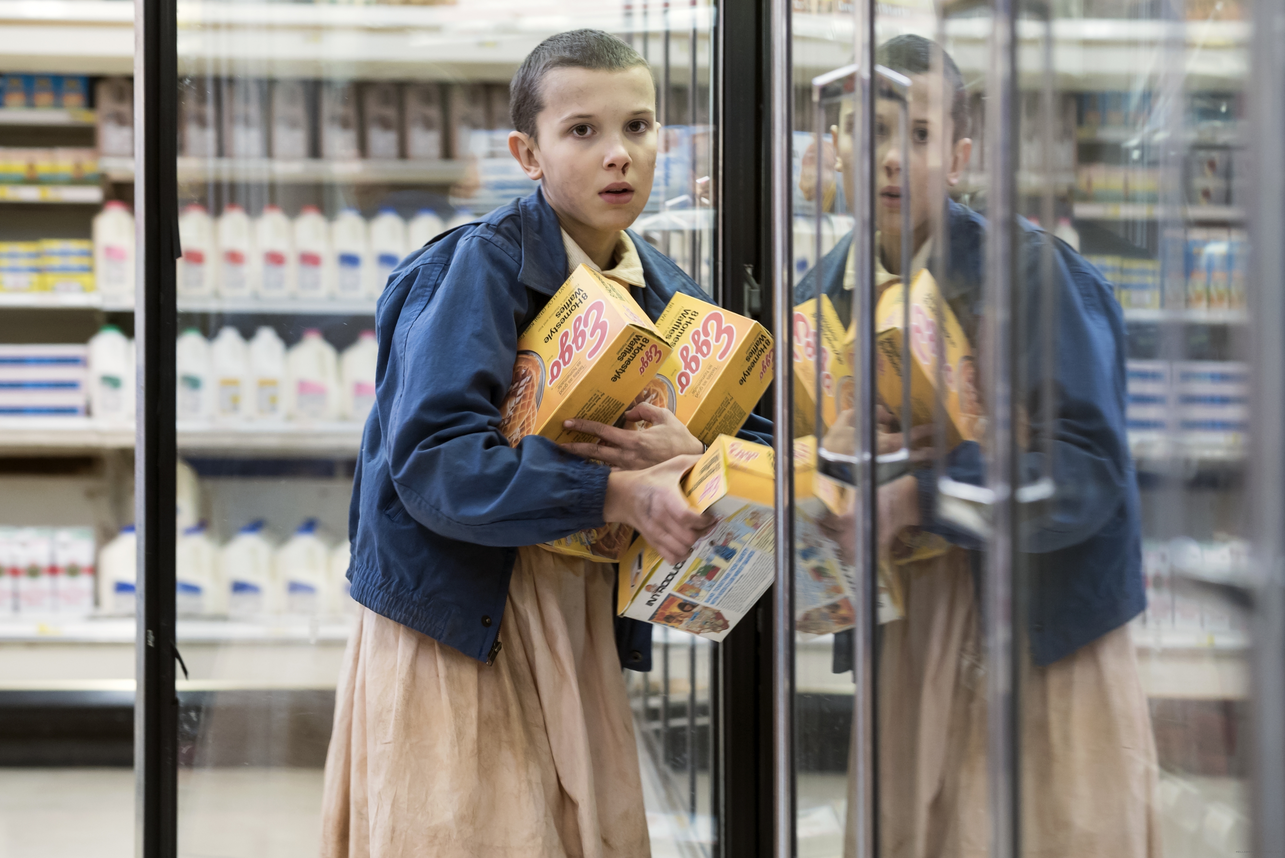 Eleven from Stranger Things in a grocery store HD Wallpaper