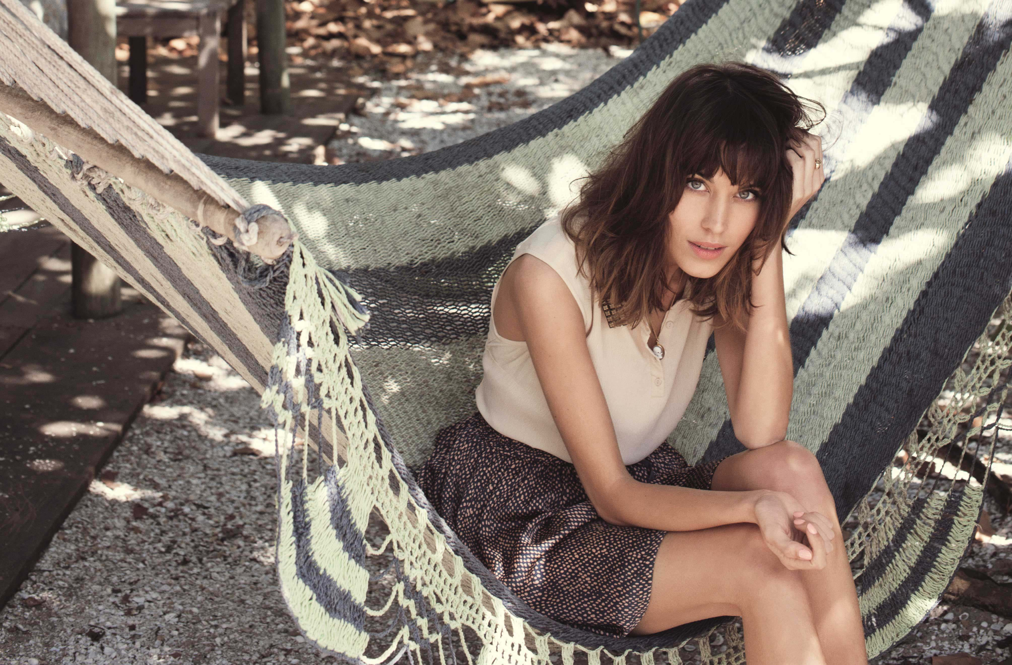 Alexa Chung in a hammock HD Wallpaper