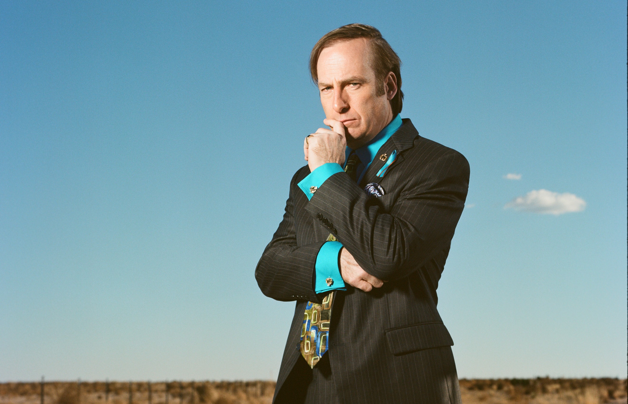 Bob Odenkirk in a suit HD Wallpaper