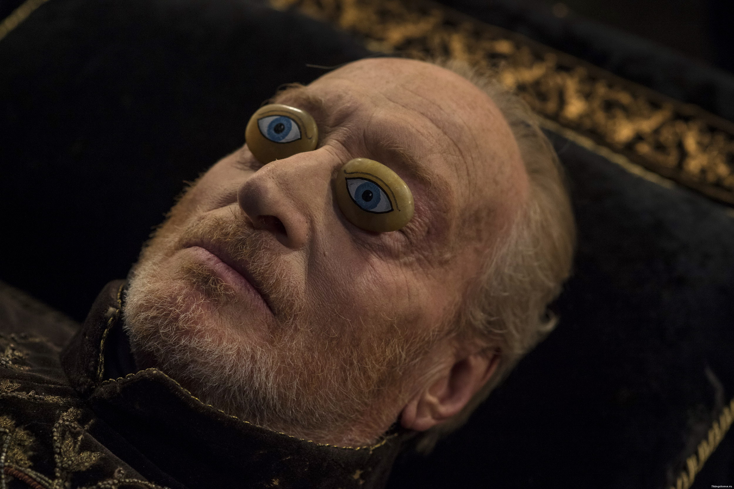 Charles Dance with fake eyes HD Wallpaper