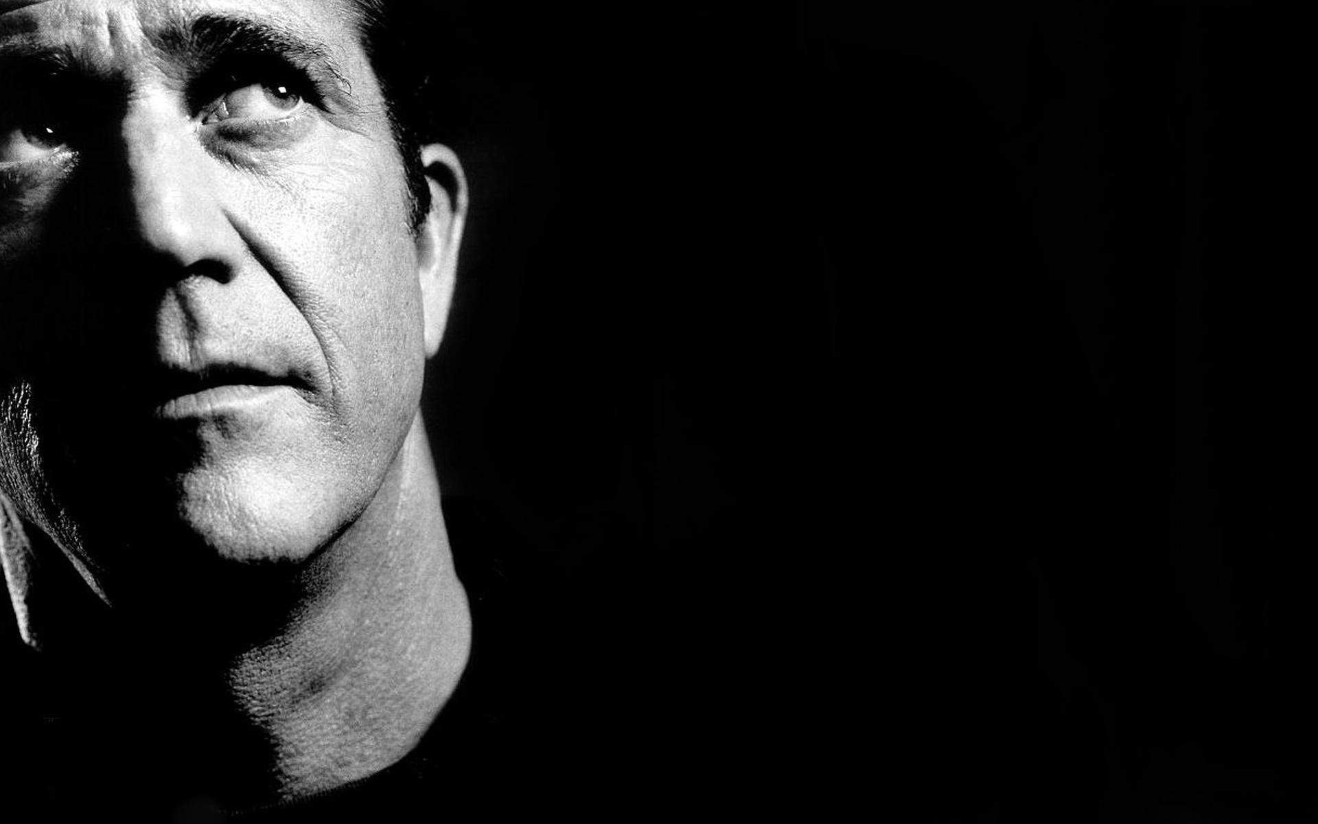 Mel Gibson close-up portrait HD Wallpaper