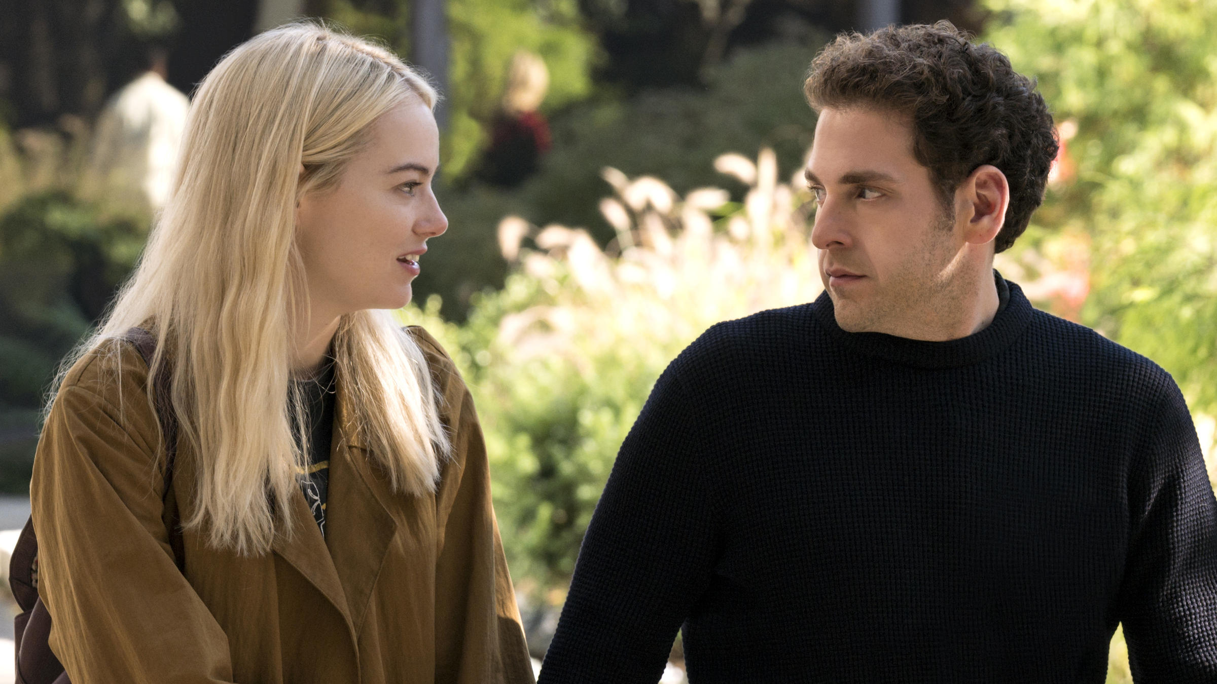Jonah Hill and Emma Stone HD Wallpaper