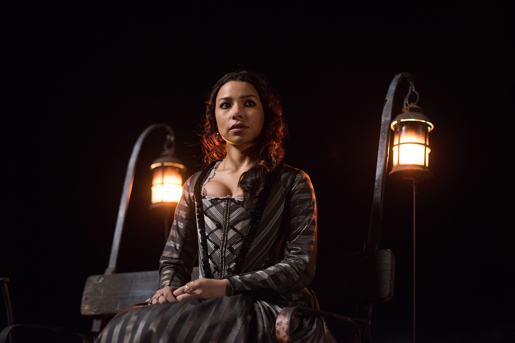Jessica Parker Kennedy in period costume HD Wallpaper